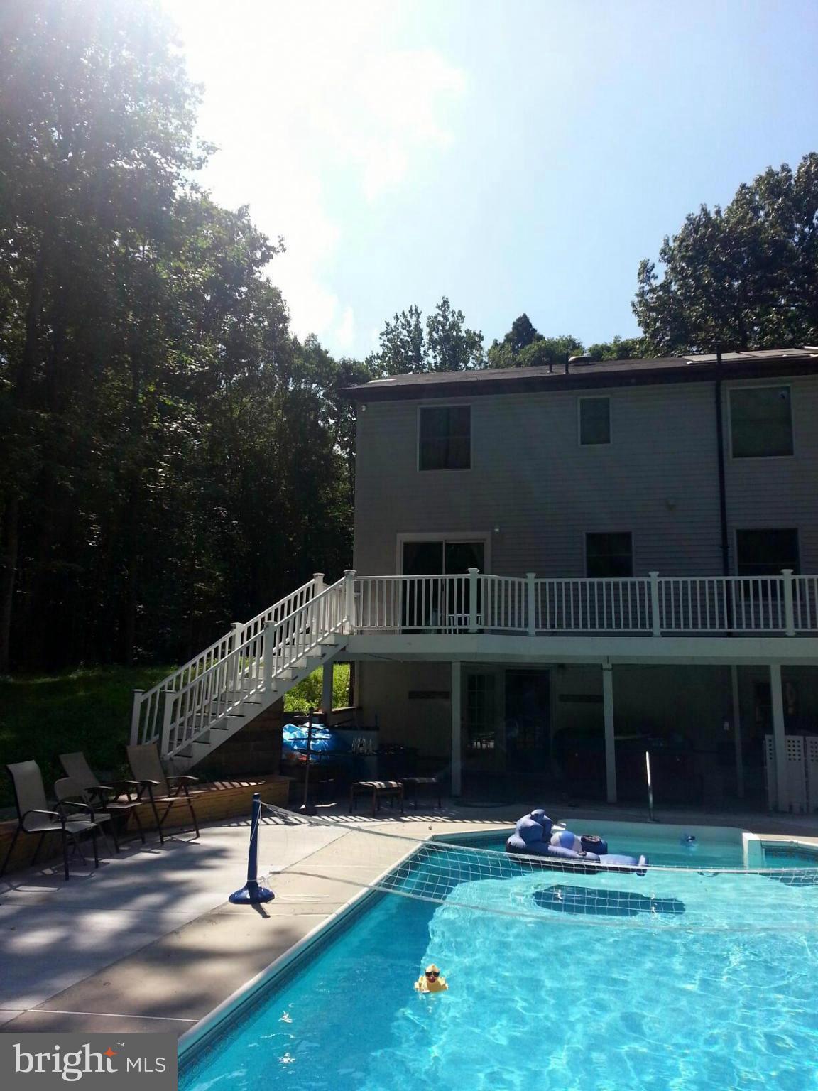 OCCOQUAN OVERLOOK - Residential Lease