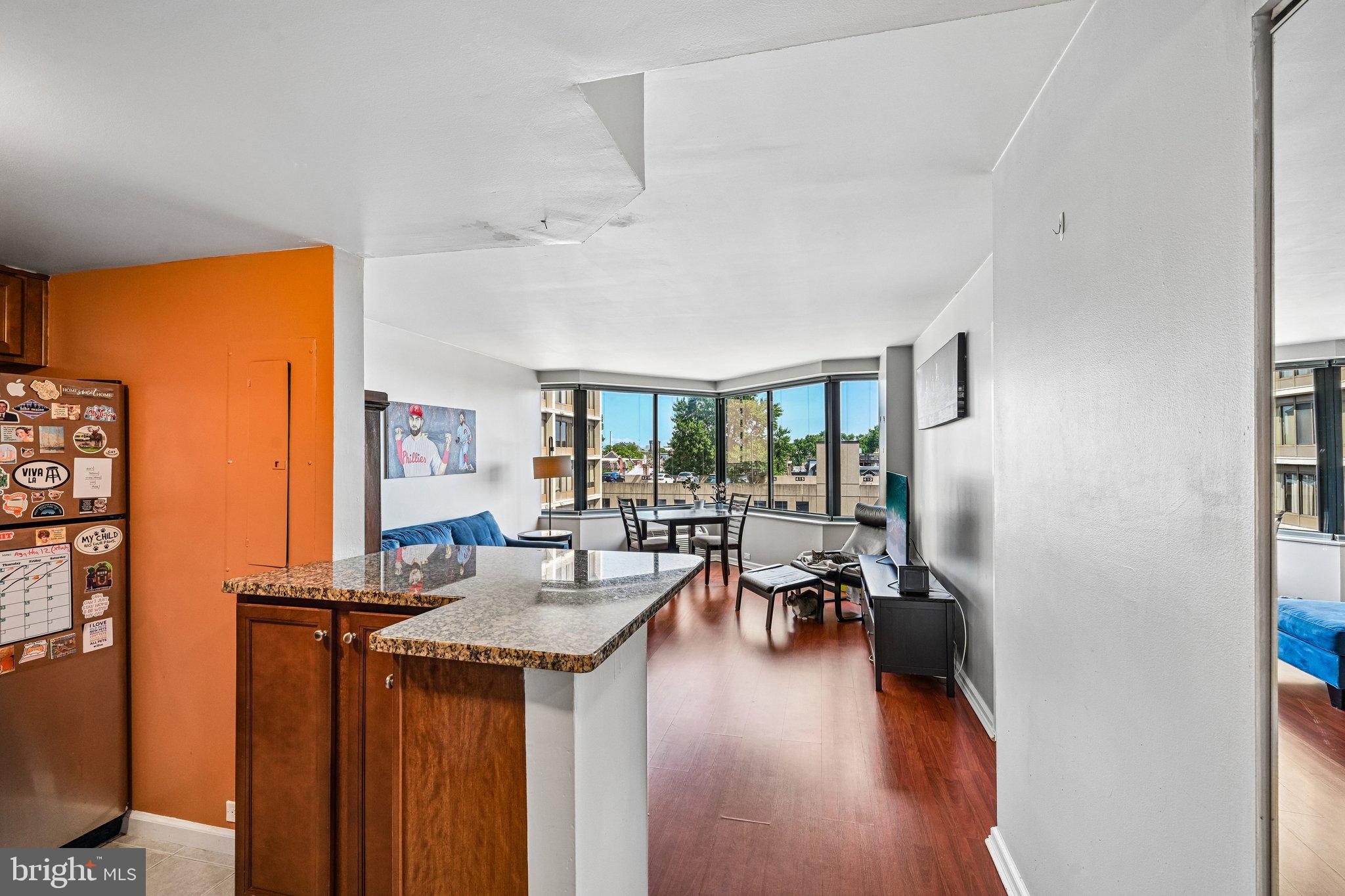 2001 HAMILTON STREET 703