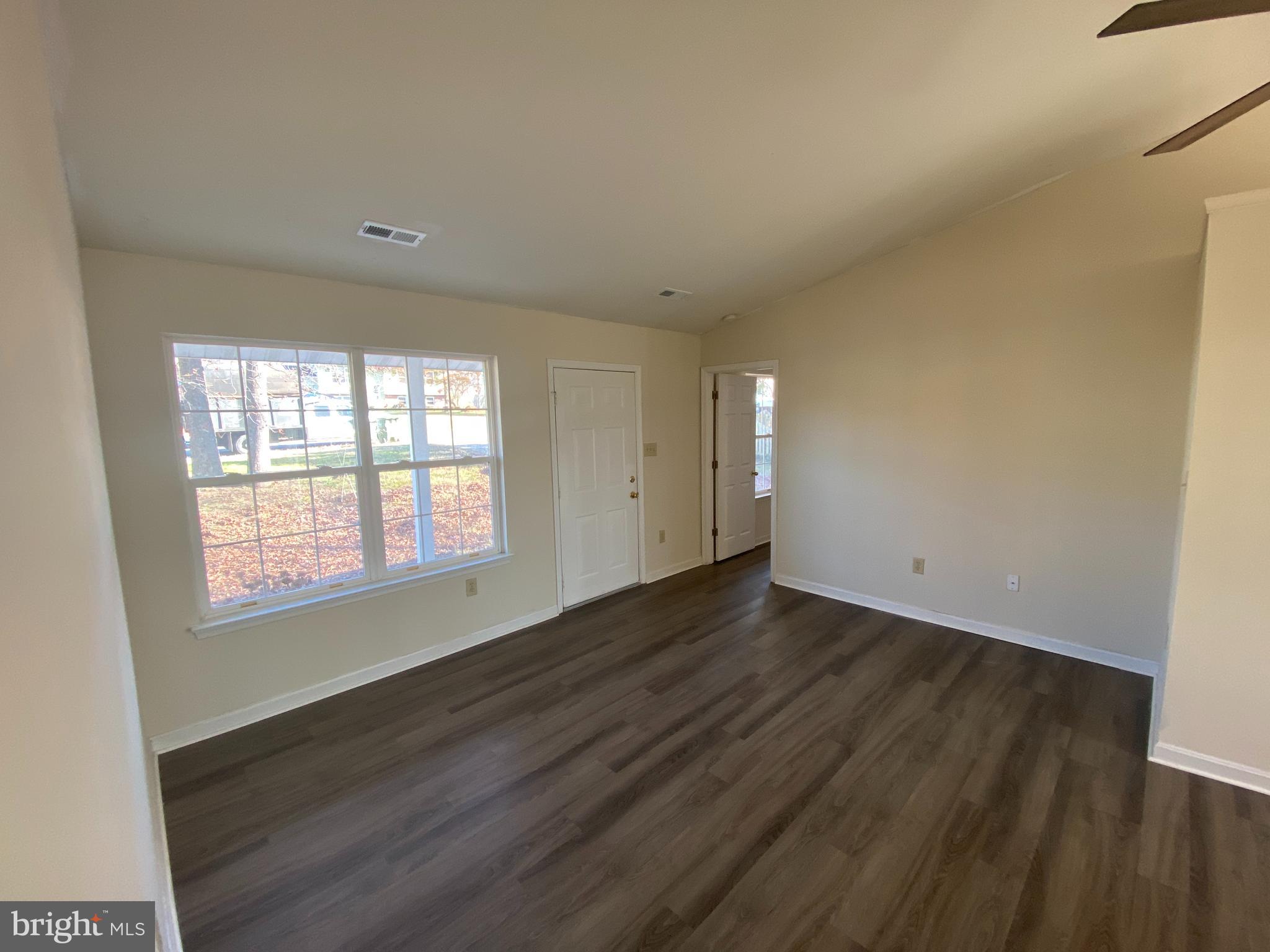 WILLOW OAKS - Residential Lease