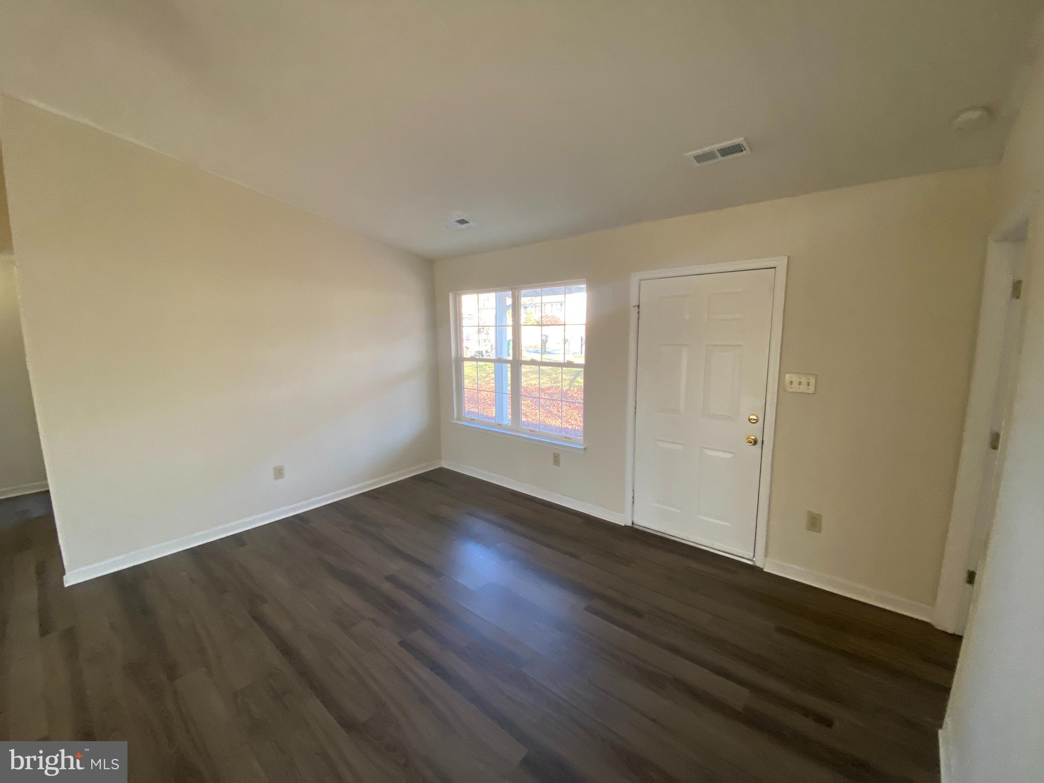 WILLOW OAKS - Residential Lease