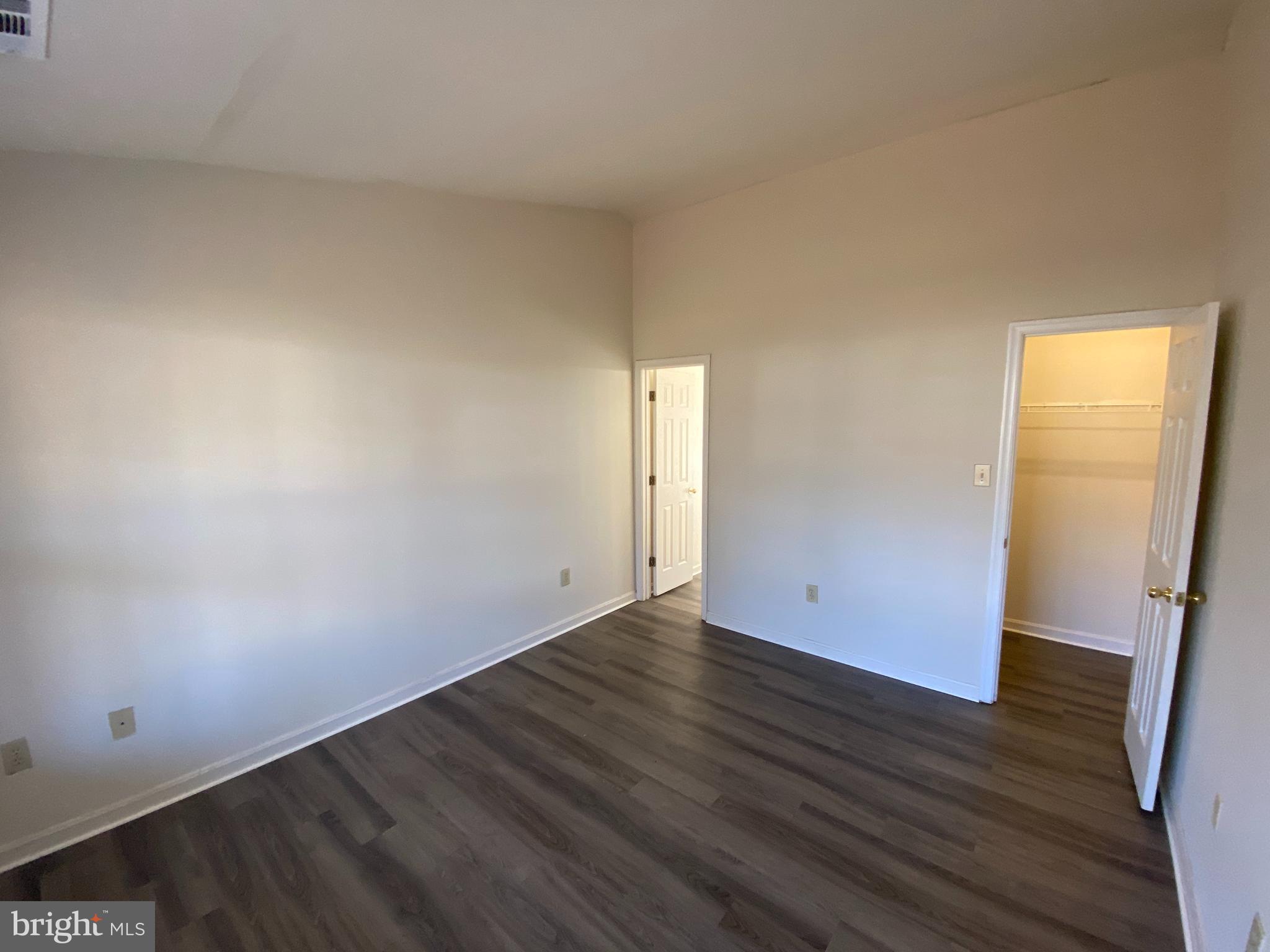 WILLOW OAKS - Residential Lease