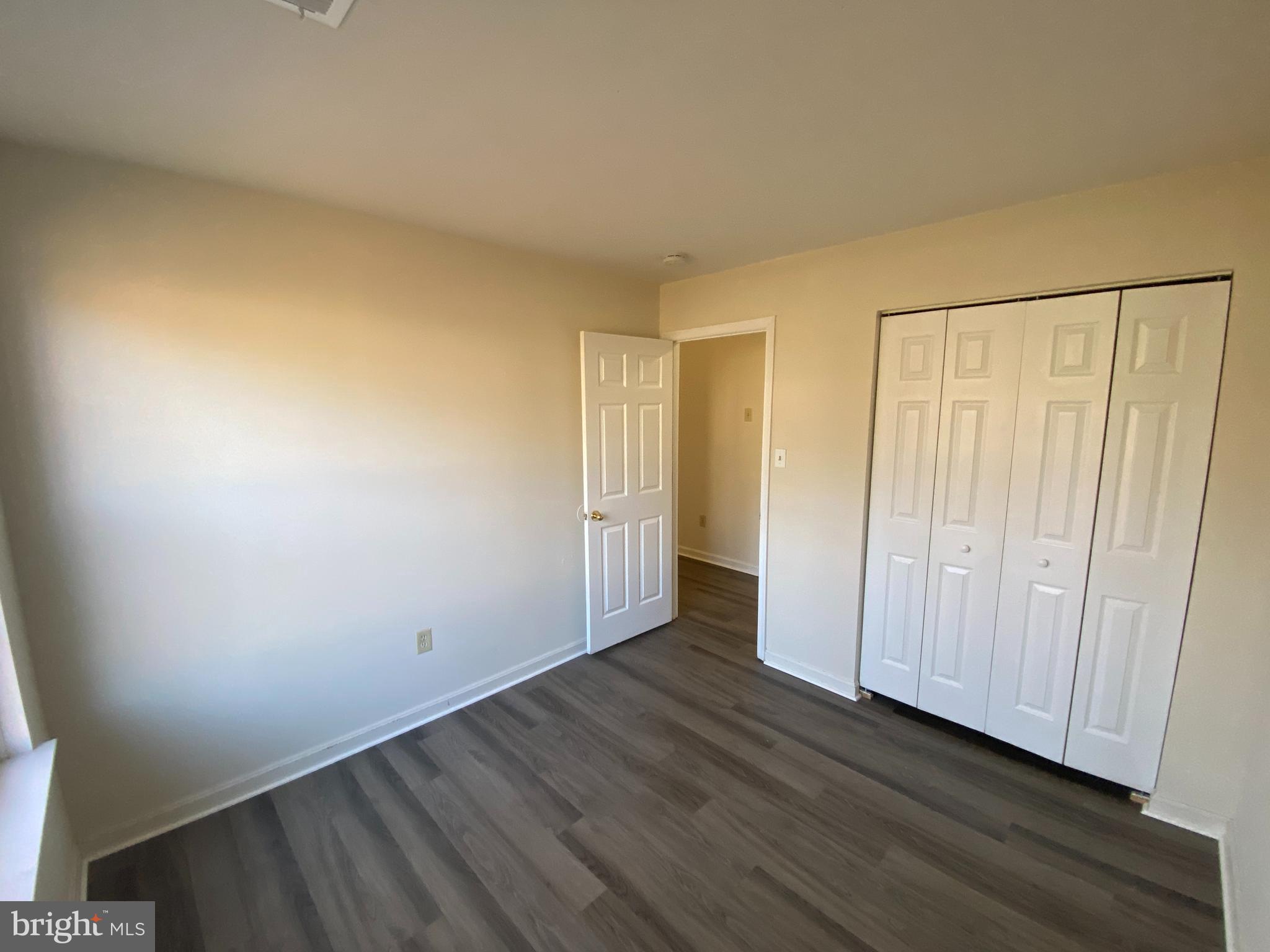 WILLOW OAKS - Residential Lease