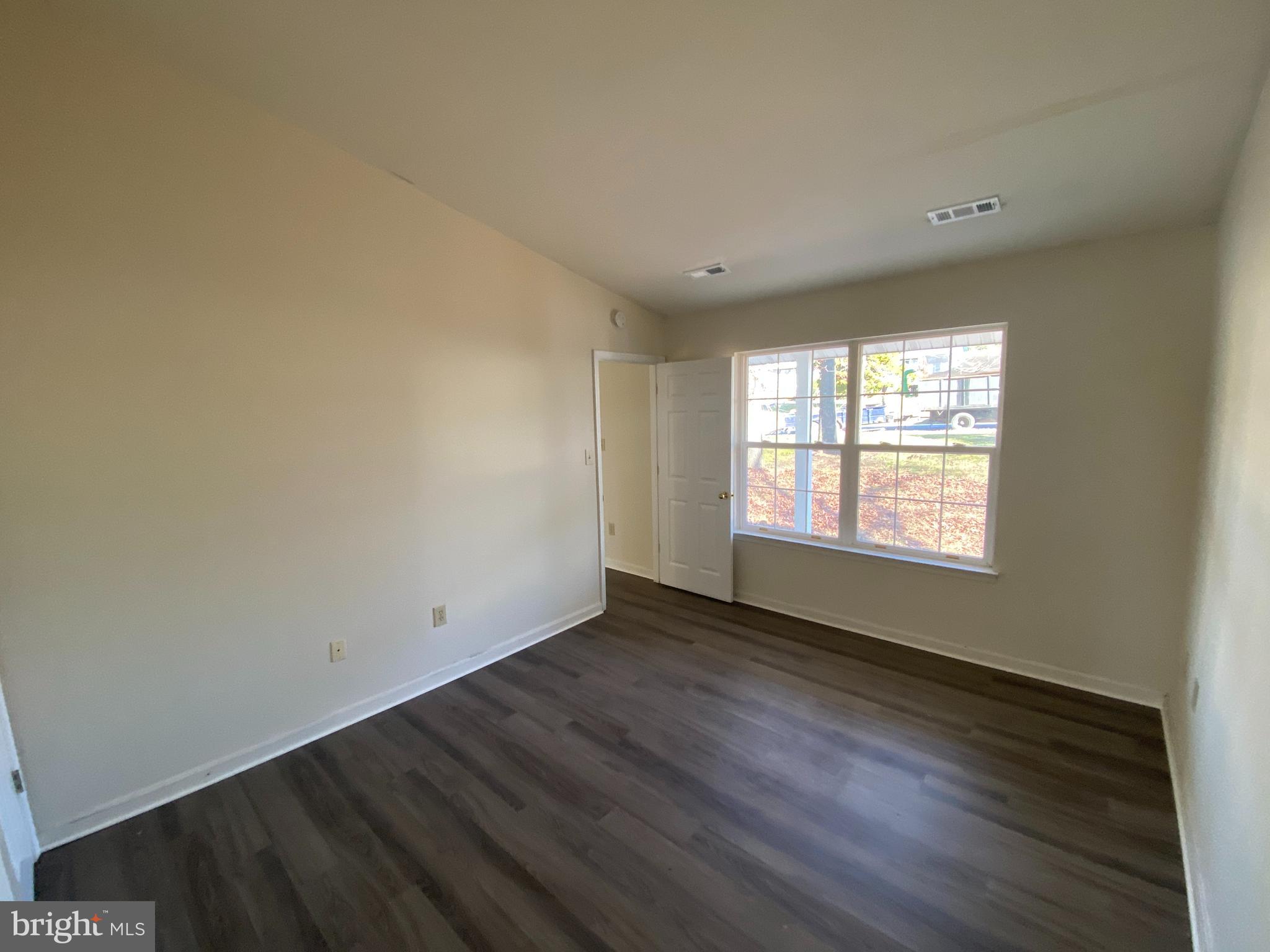 WILLOW OAKS - Residential Lease