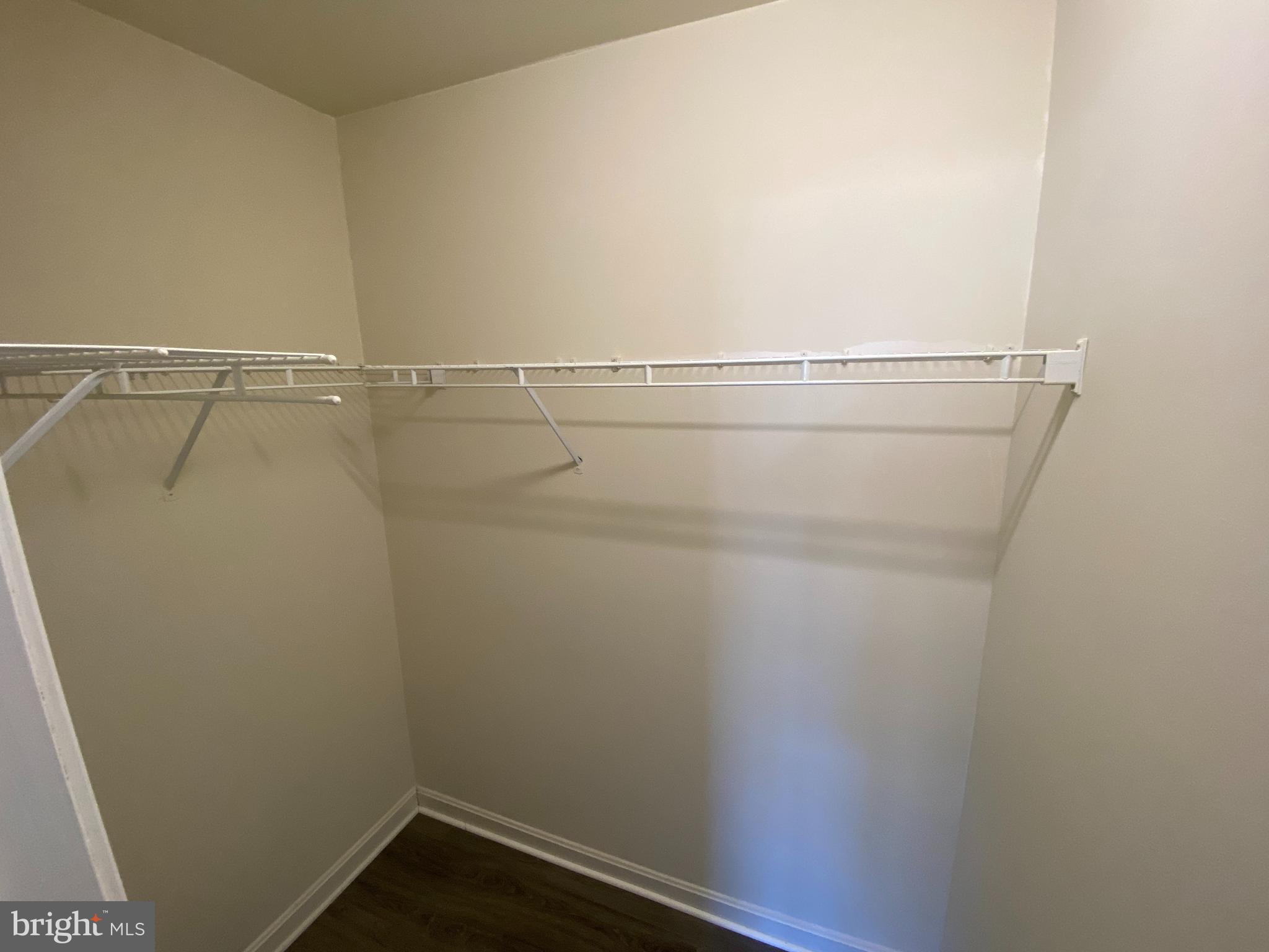 WILLOW OAKS - Residential Lease