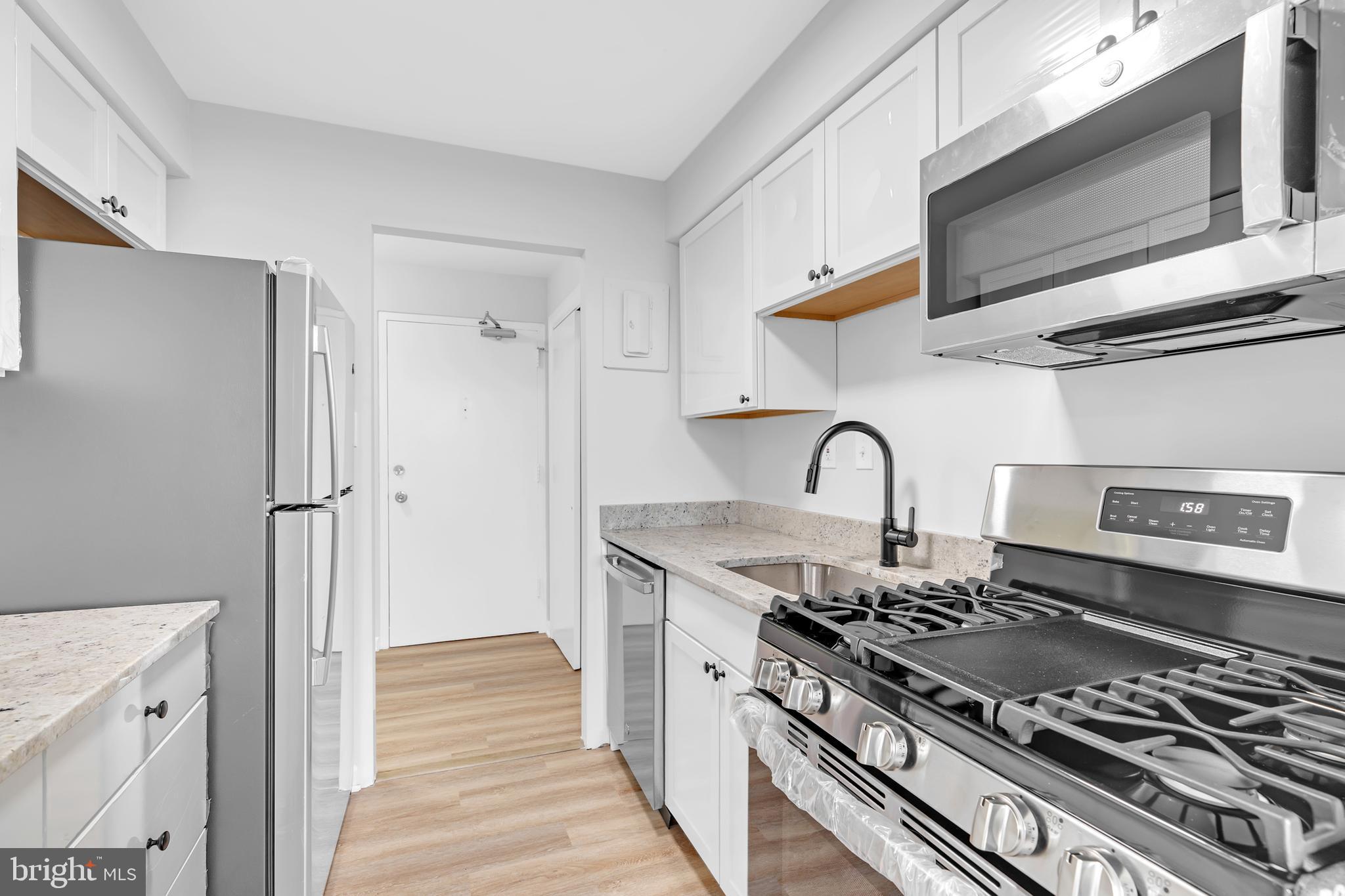 STONERIDGE KNOLL - Residential