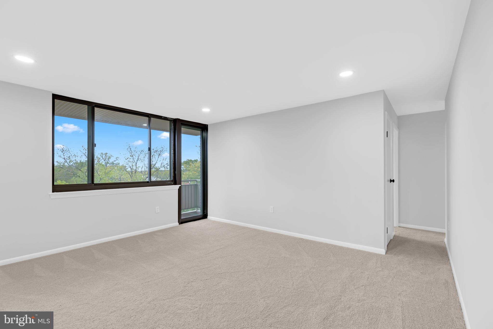 STONERIDGE KNOLL - Residential