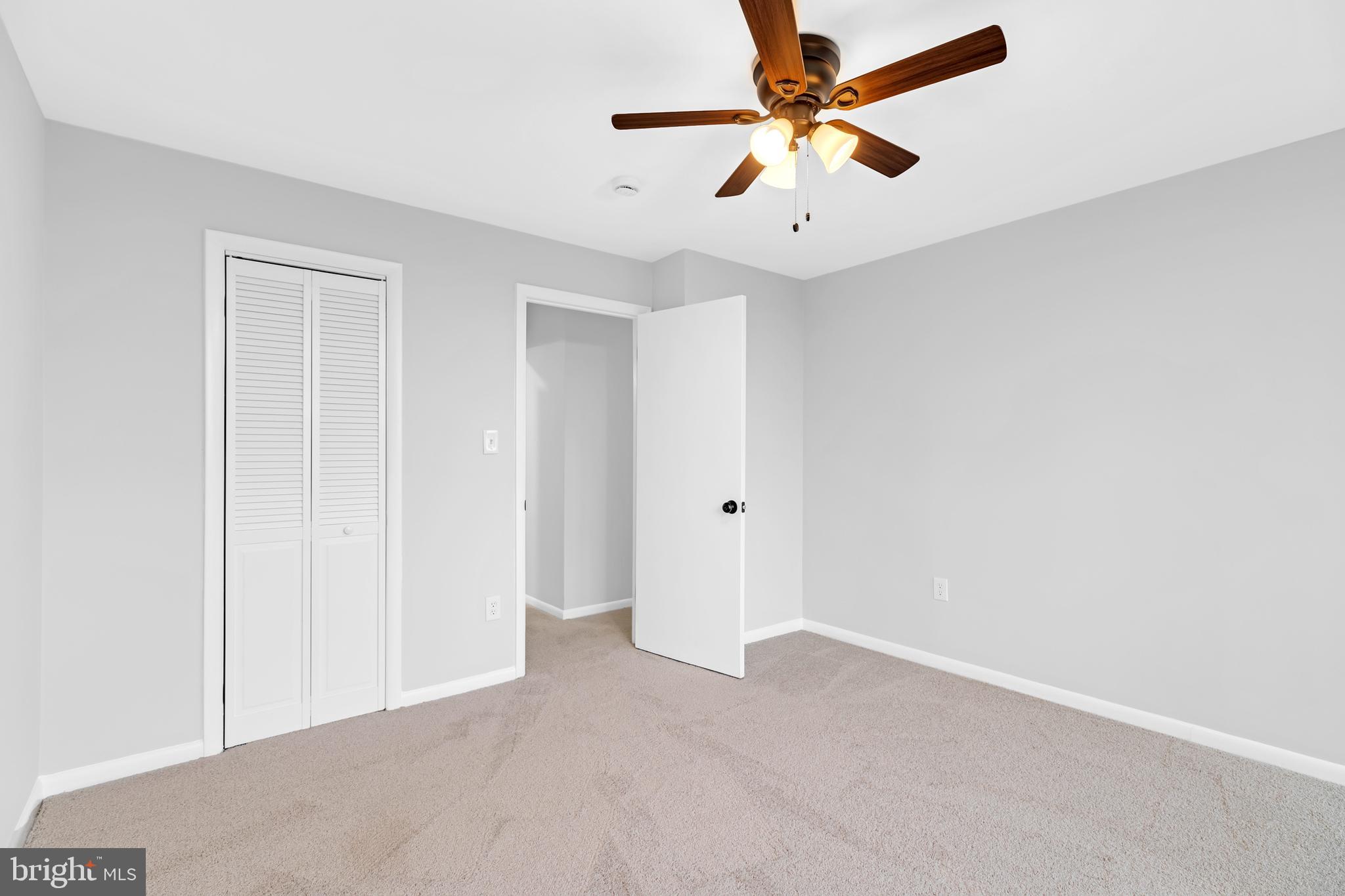 STONERIDGE KNOLL - Residential