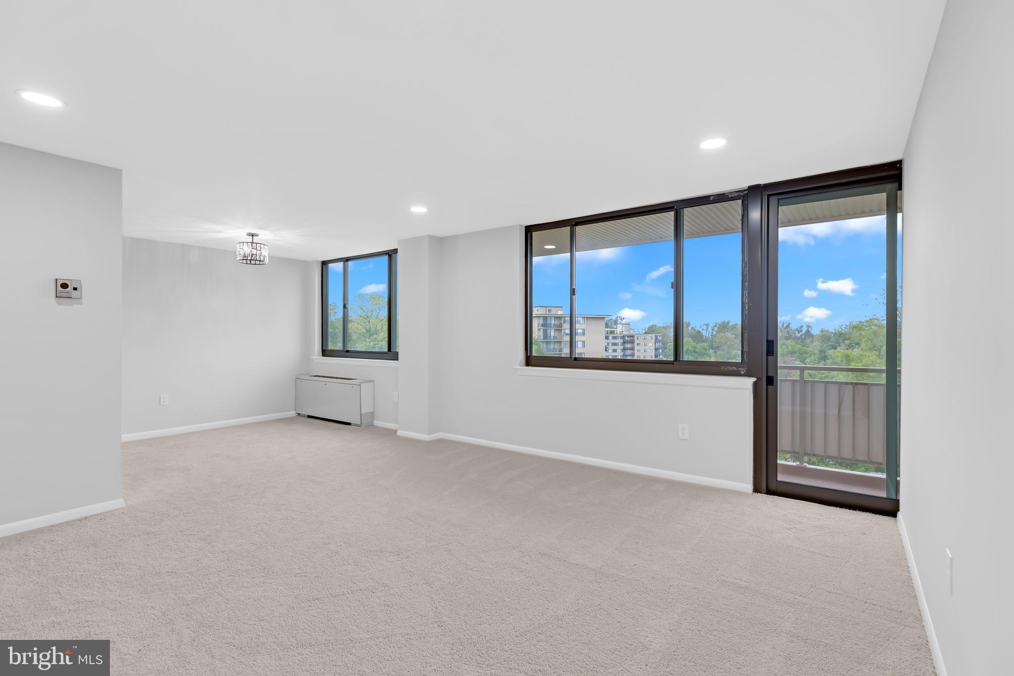 STONERIDGE KNOLL - Residential