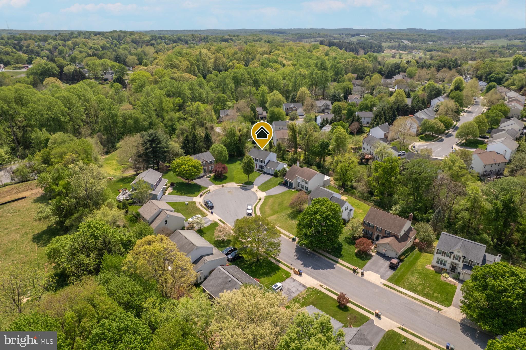 HUNTERS CROSSING - Residential