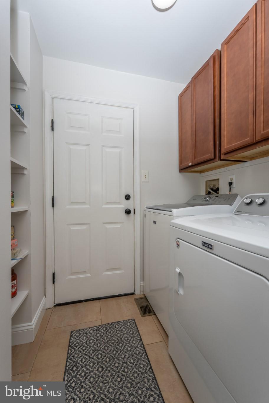 HUNTERS CROSSING - Residential