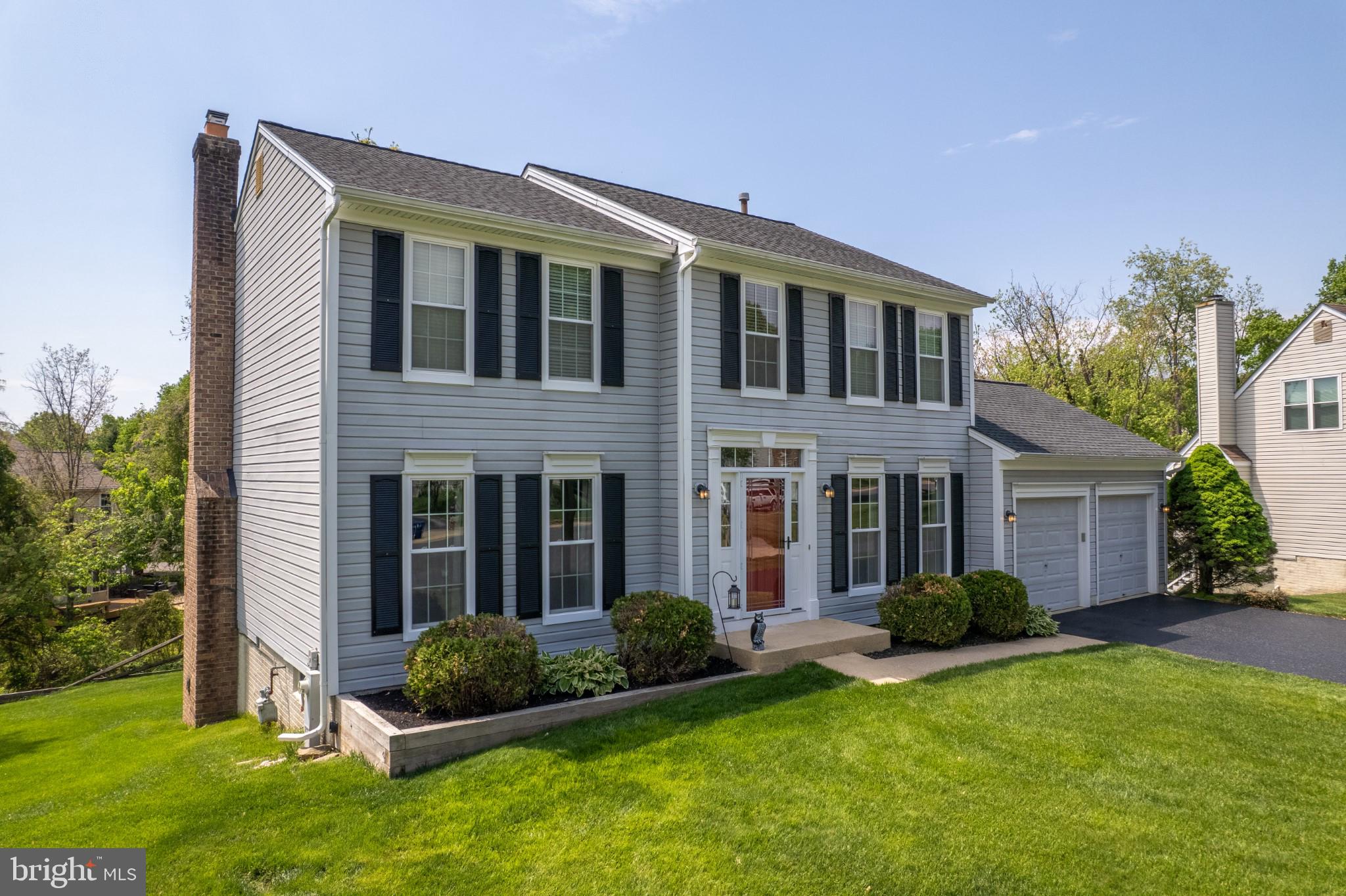 HUNTERS CROSSING - Residential