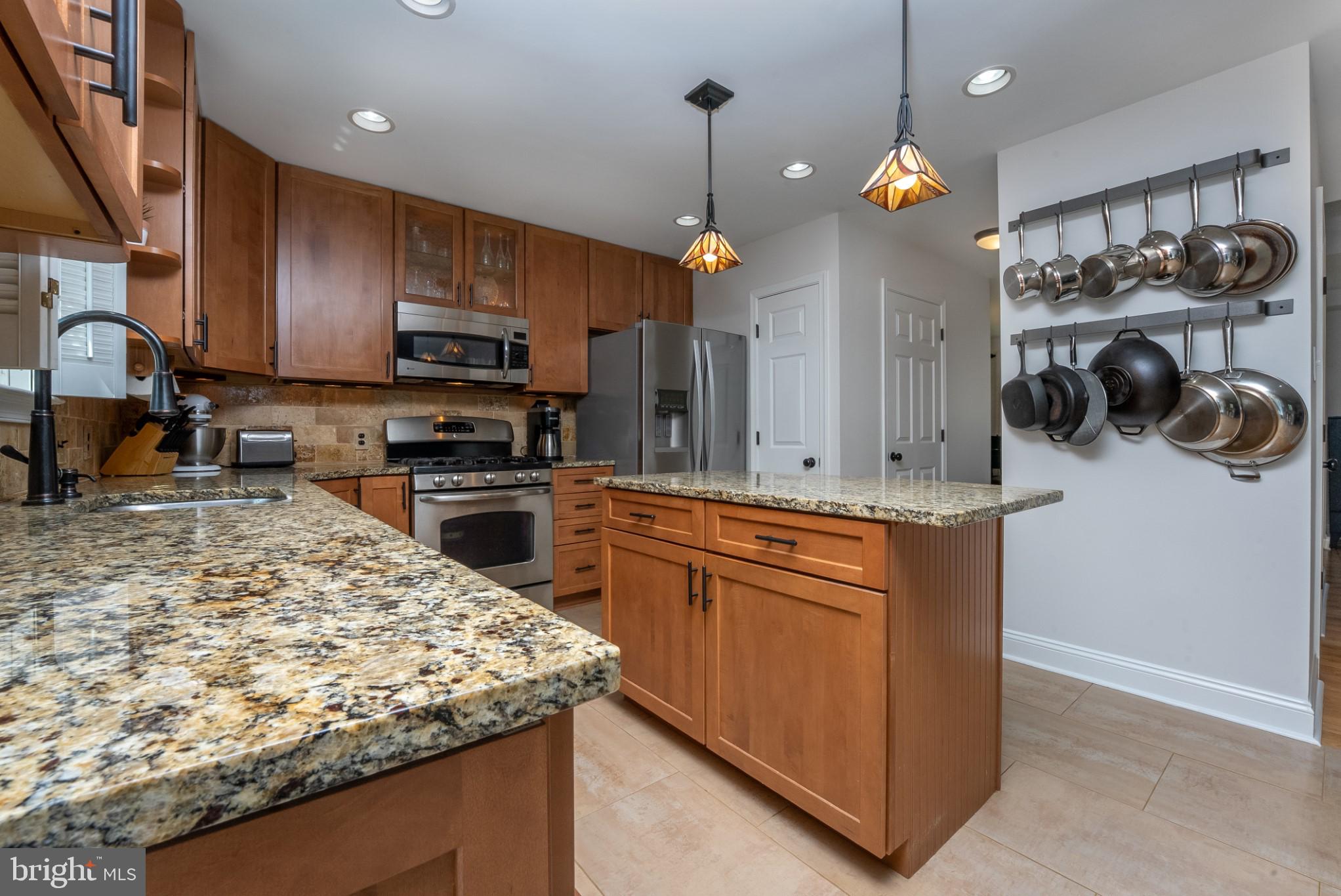 HUNTERS CROSSING - Residential