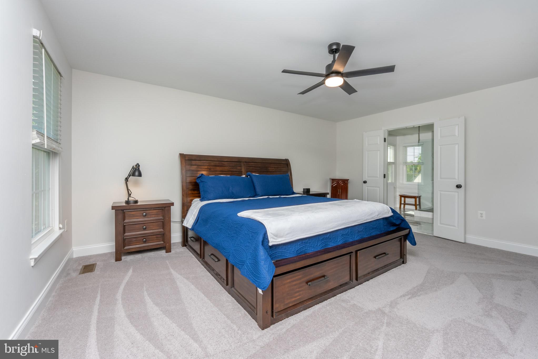 HUNTERS CROSSING - Residential