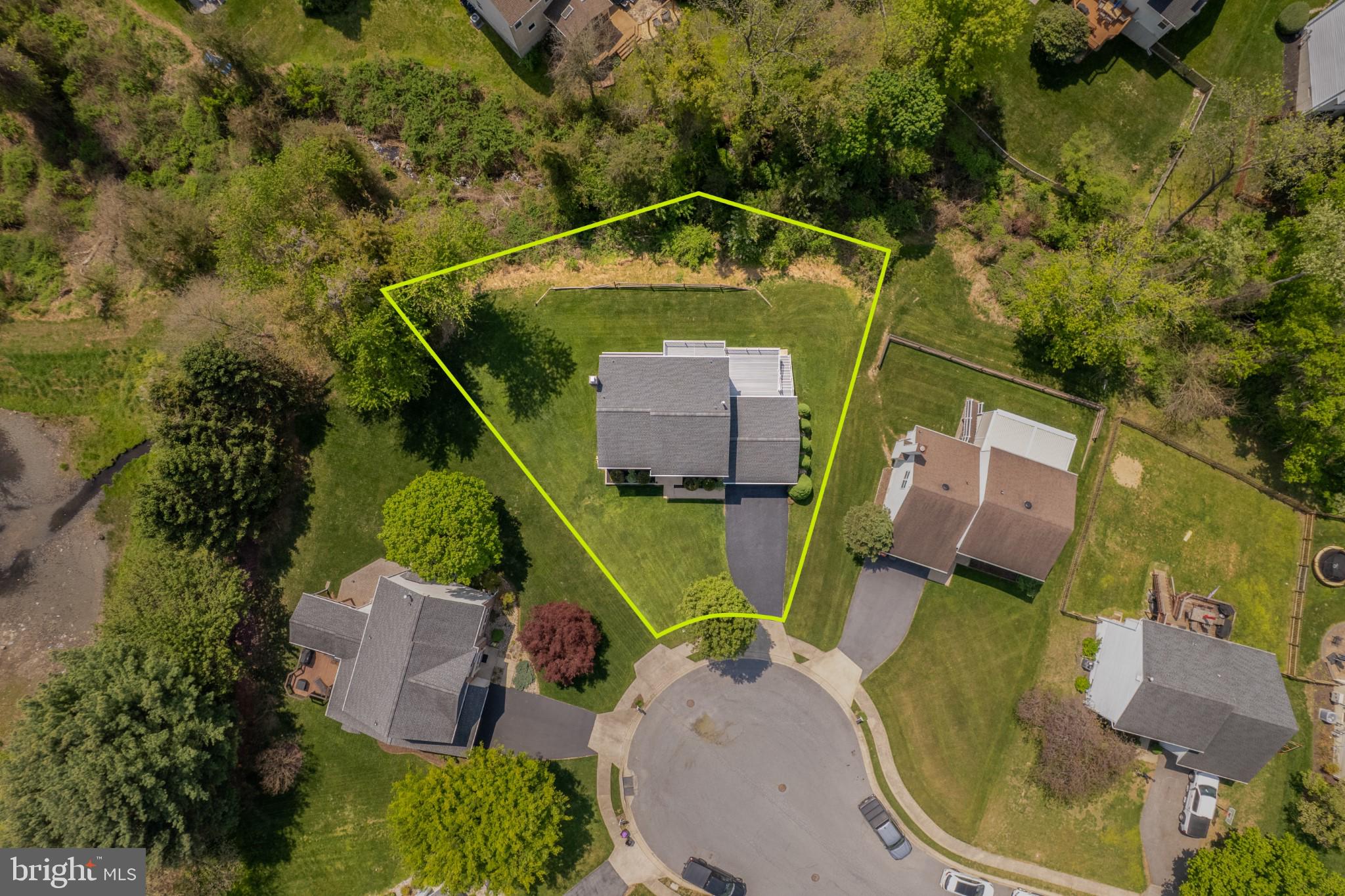 HUNTERS CROSSING - Residential