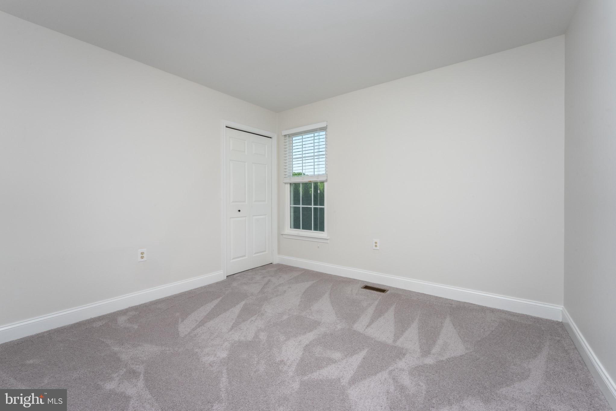 HUNTERS CROSSING - Residential