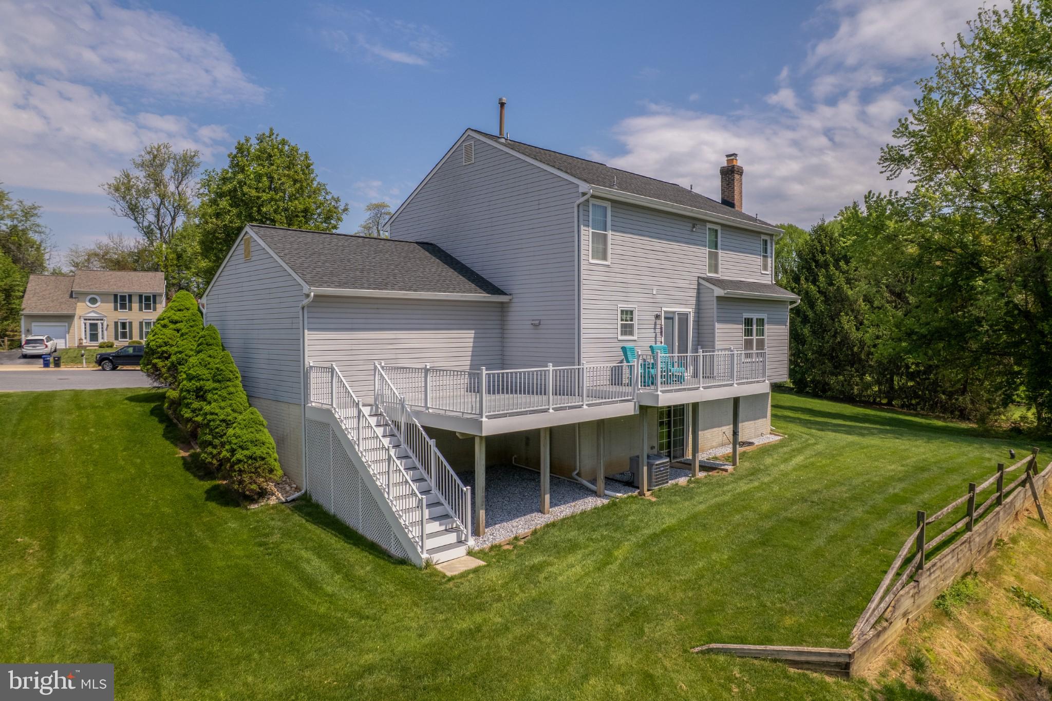 HUNTERS CROSSING - Residential