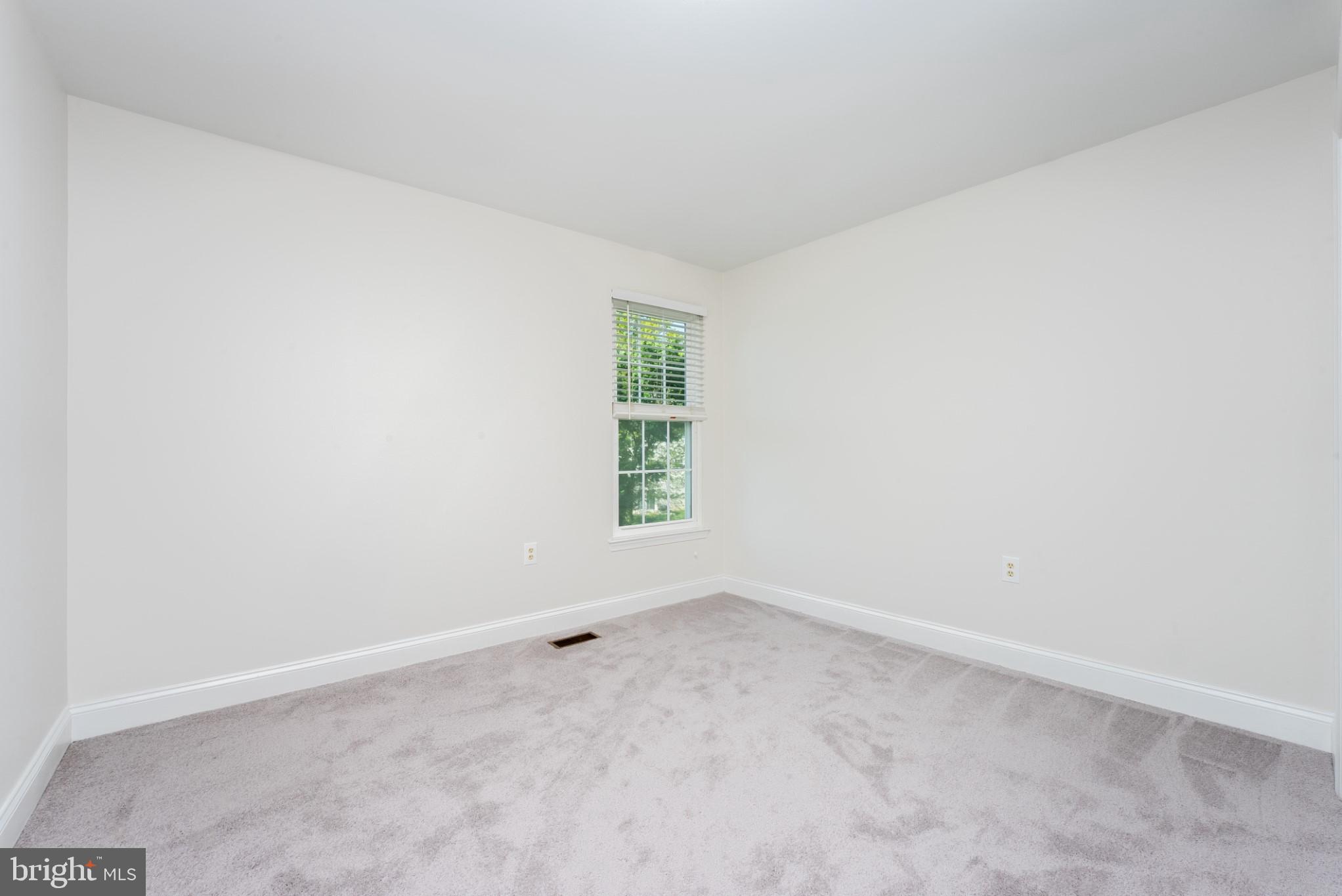 HUNTERS CROSSING - Residential