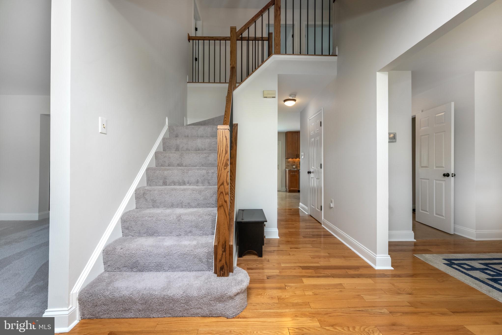 HUNTERS CROSSING - Residential