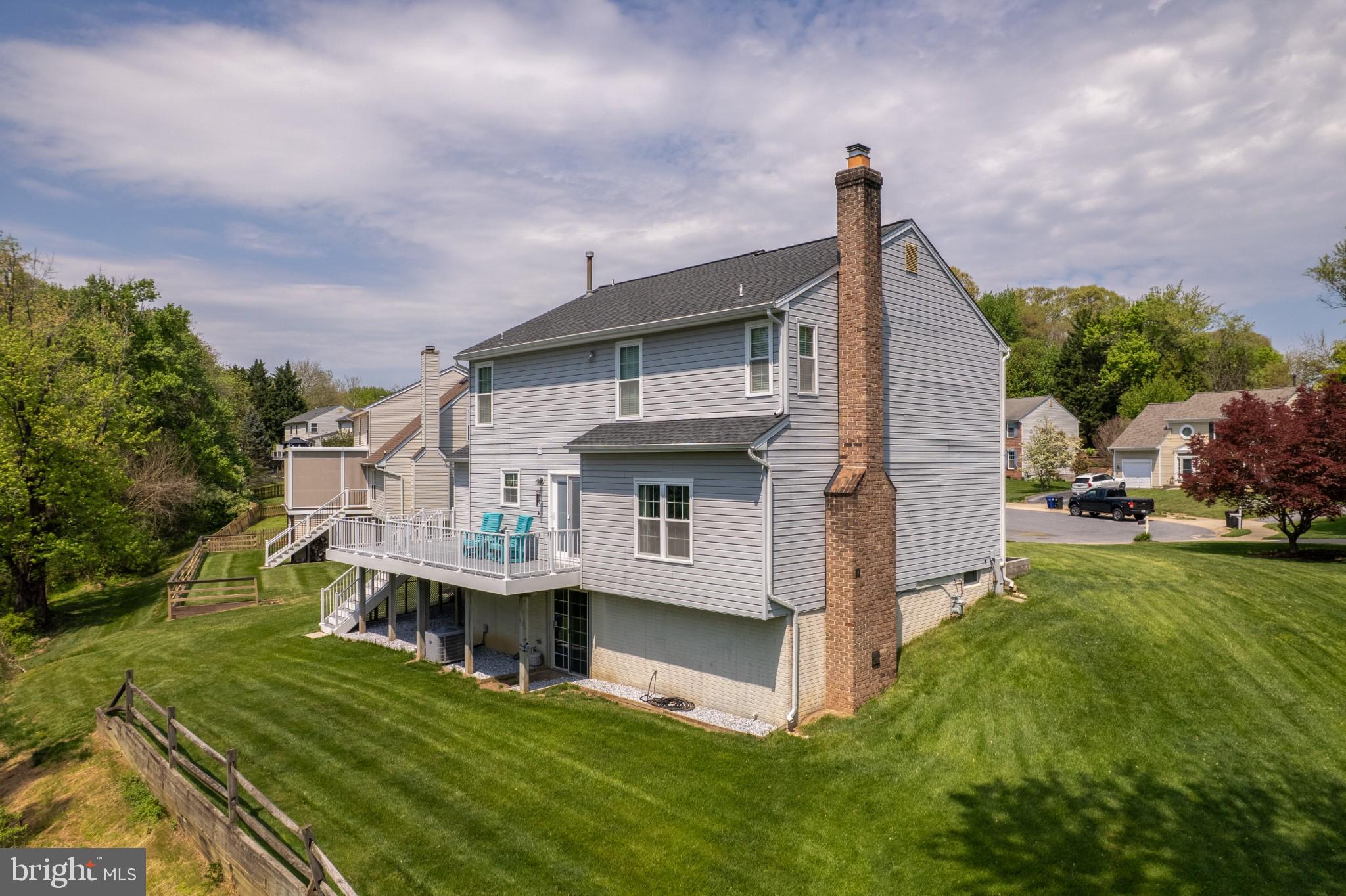 HUNTERS CROSSING - Residential