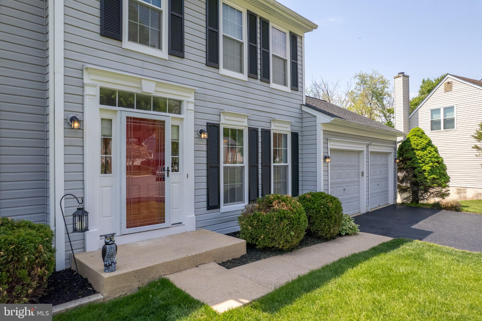 HUNTERS CROSSING - Residential