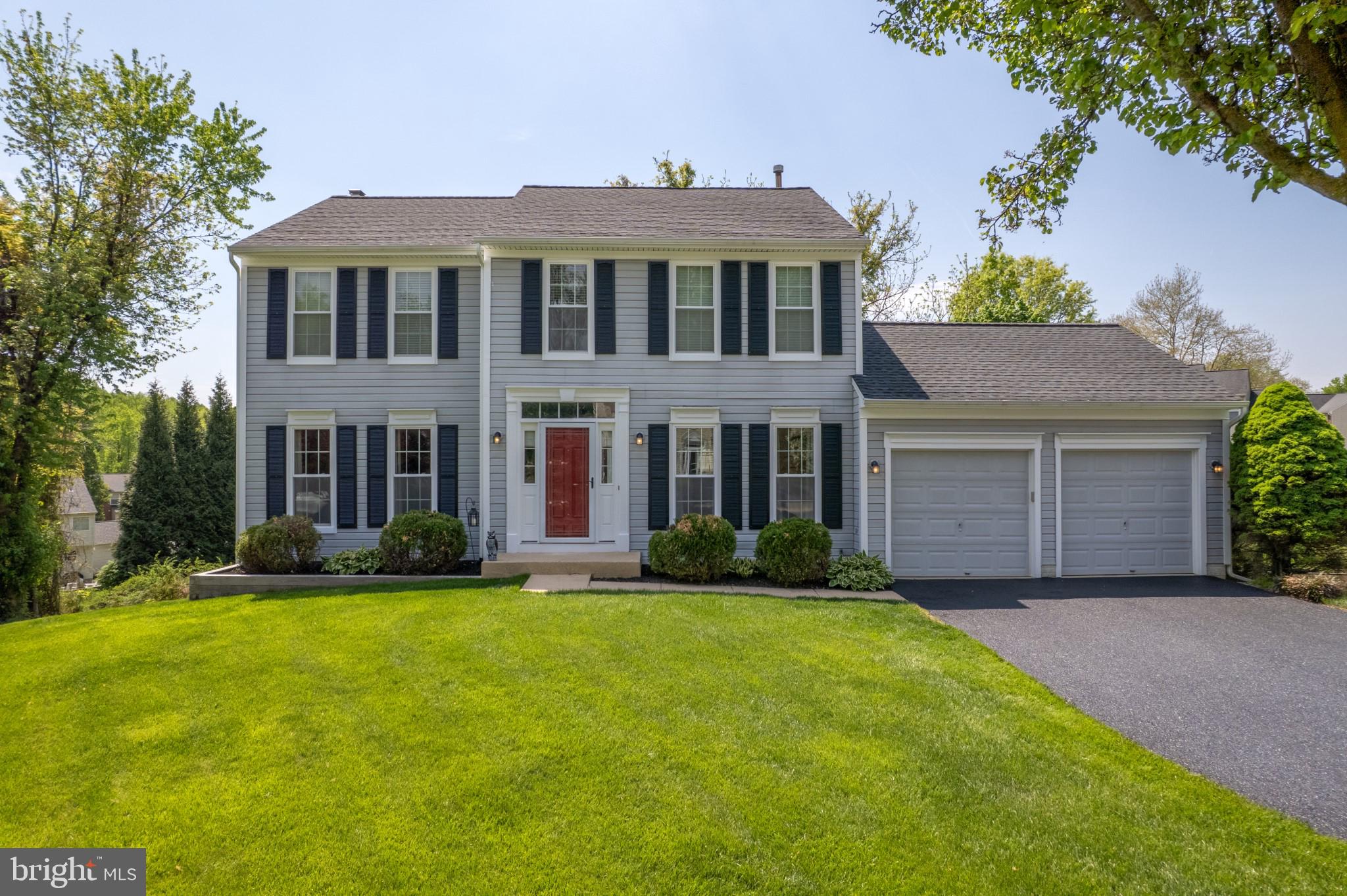 HUNTERS CROSSING - Residential