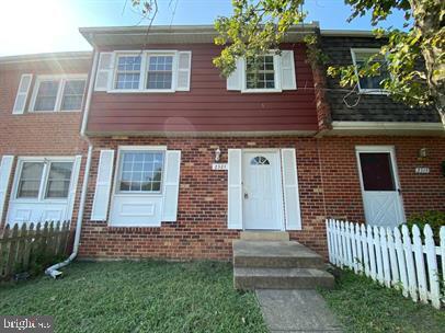 Townhouse For Rent - 2321 Mcclellan Court<br/> DUMFRIES, VA 22026