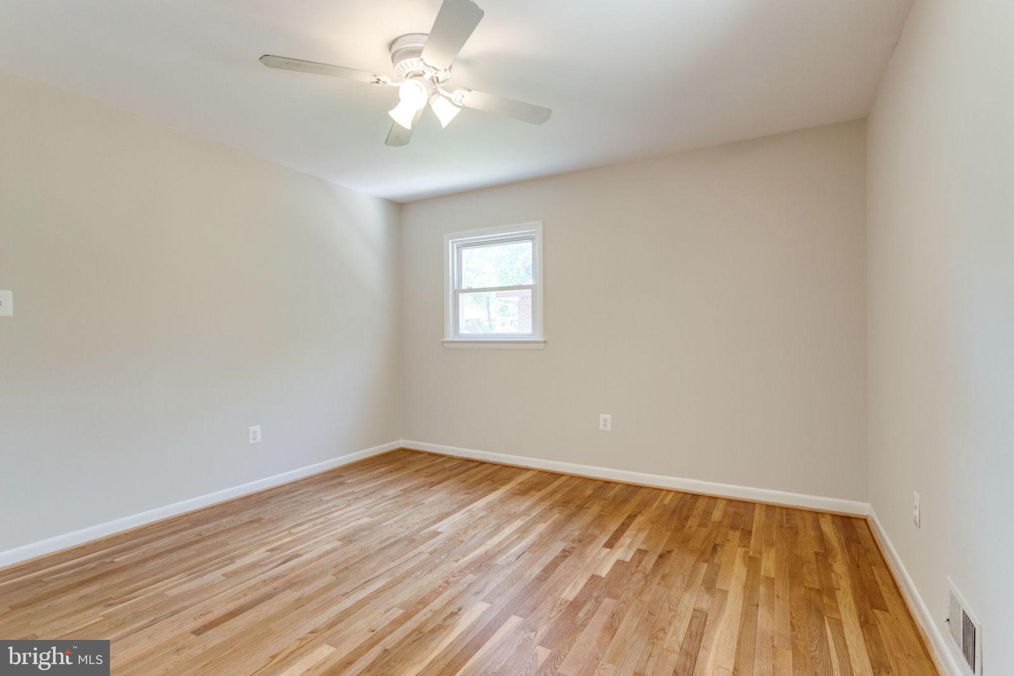 LOISDALE ESTATES - Residential