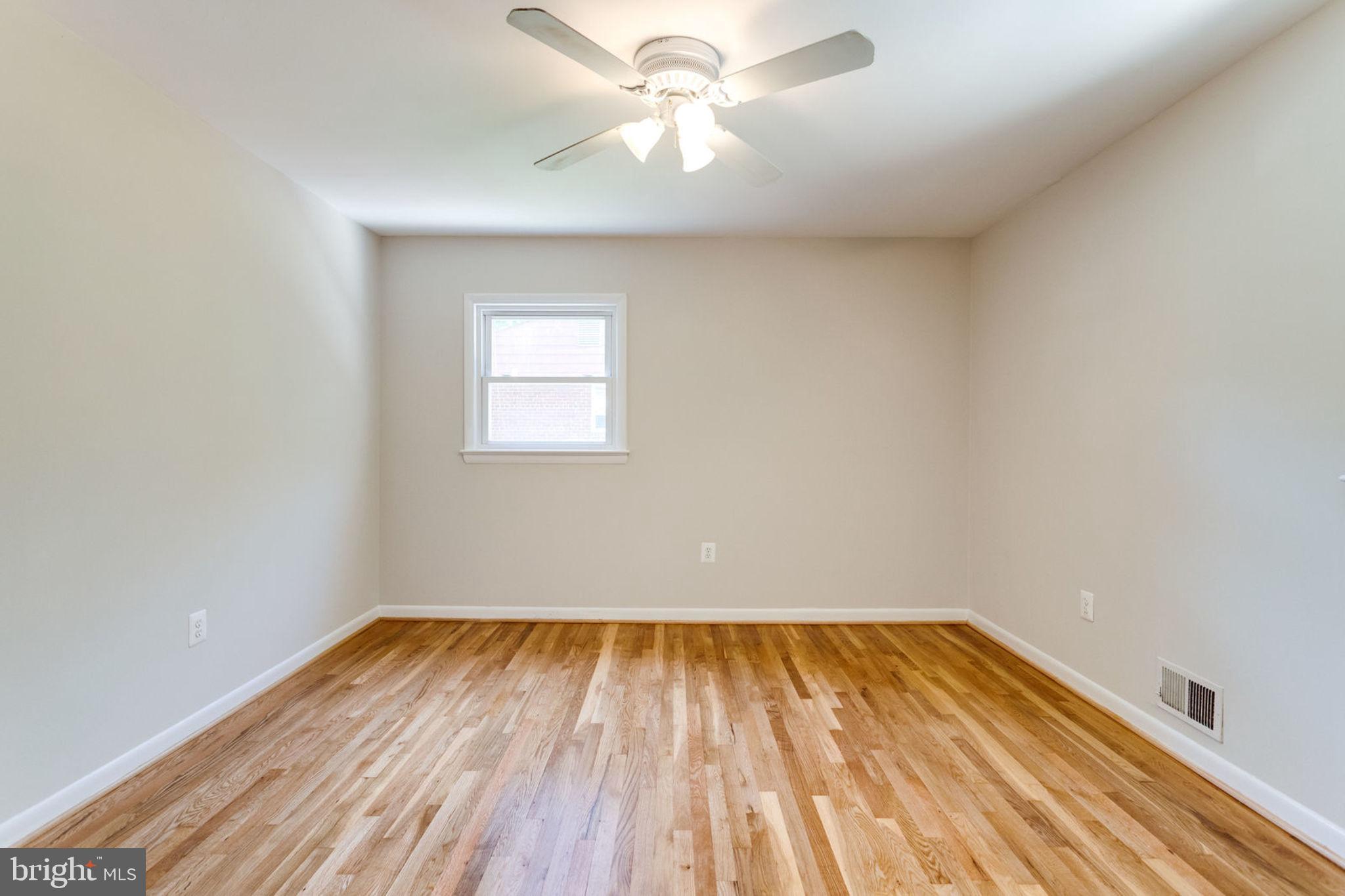 LOISDALE ESTATES - Residential