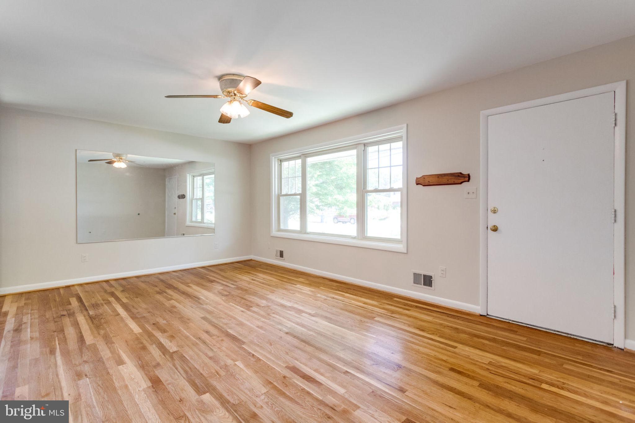 LOISDALE ESTATES - Residential