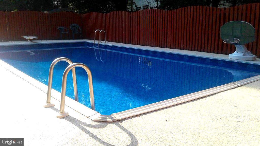 LOISDALE ESTATES - Residential