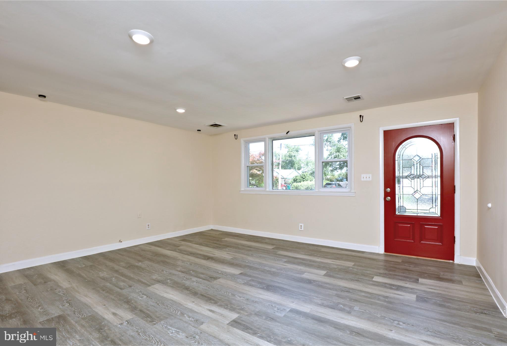 CLINTON ESTATES - Residential