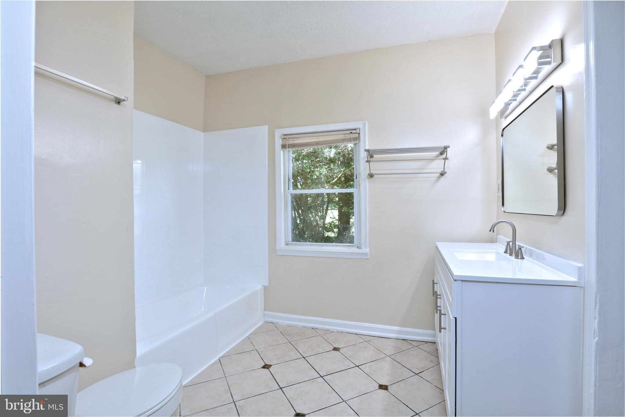 CLINTON ESTATES - Residential