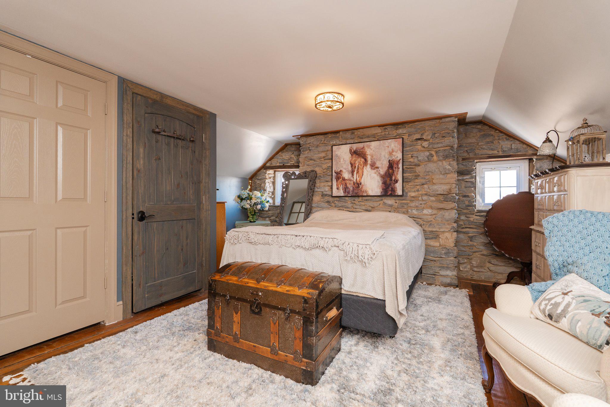 STONEWALL ESTATES - Residential