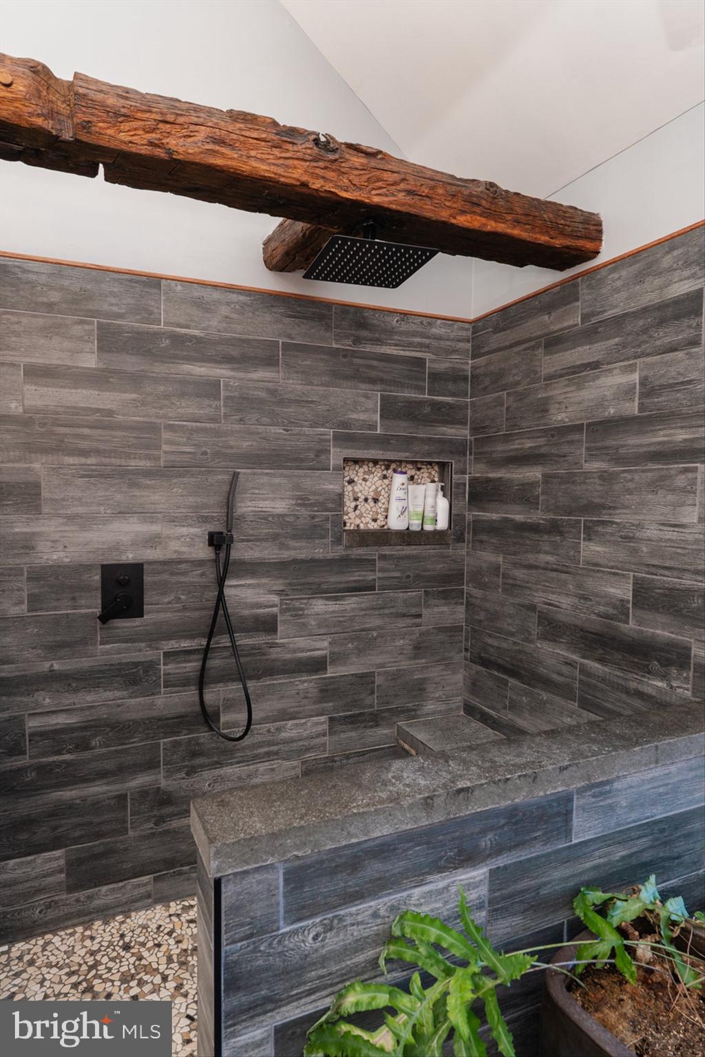 STONEWALL ESTATES - Residential