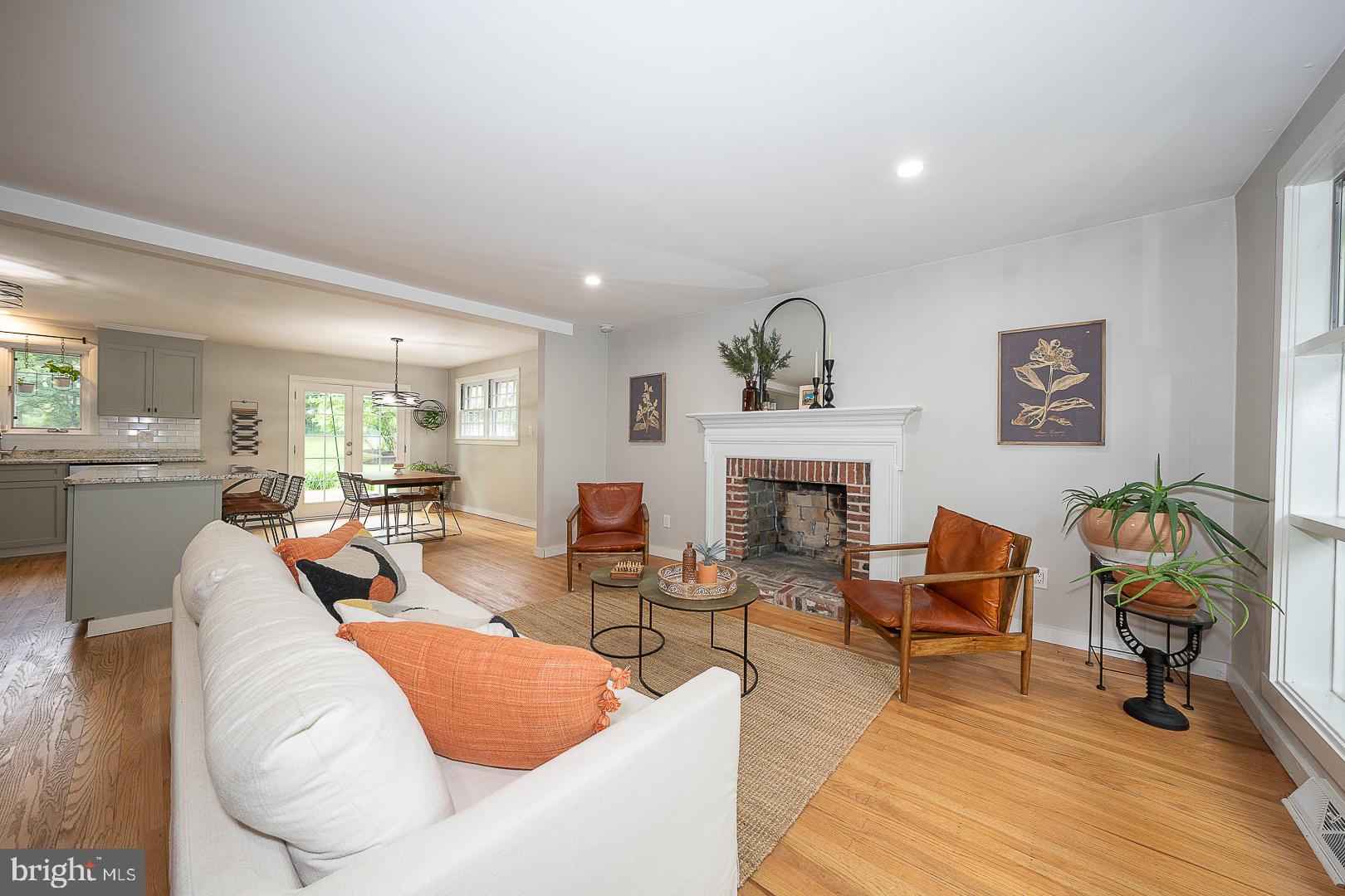 WALLACE WOODS - Residential