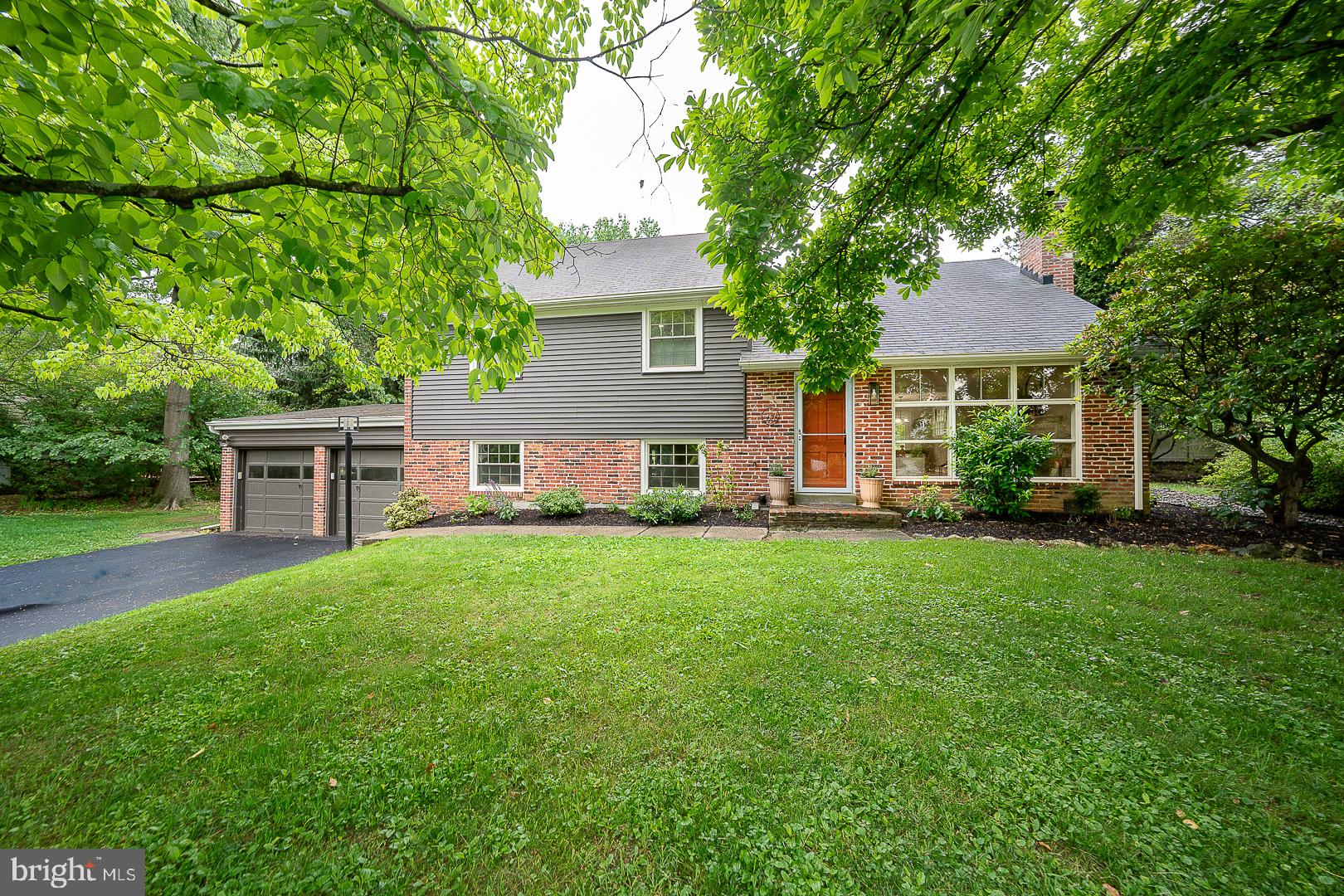 WALLACE WOODS - Residential