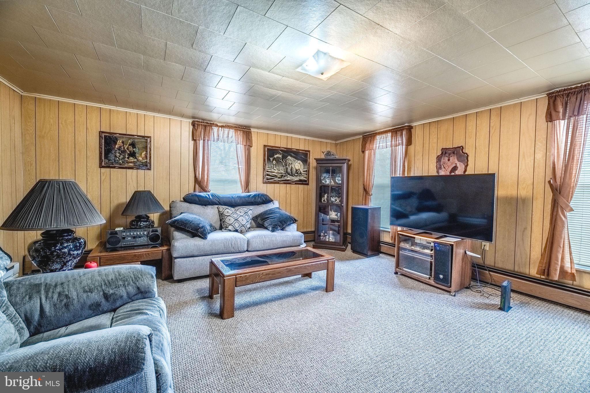 PHILIPSBURG - Residential Income