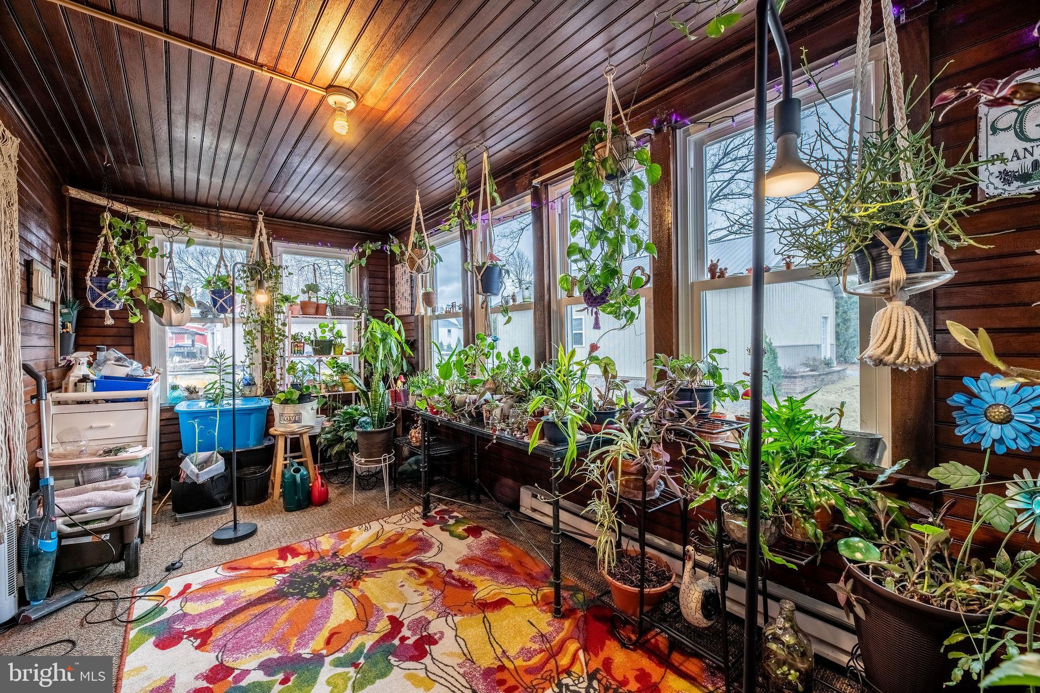 PHILIPSBURG - Residential Income