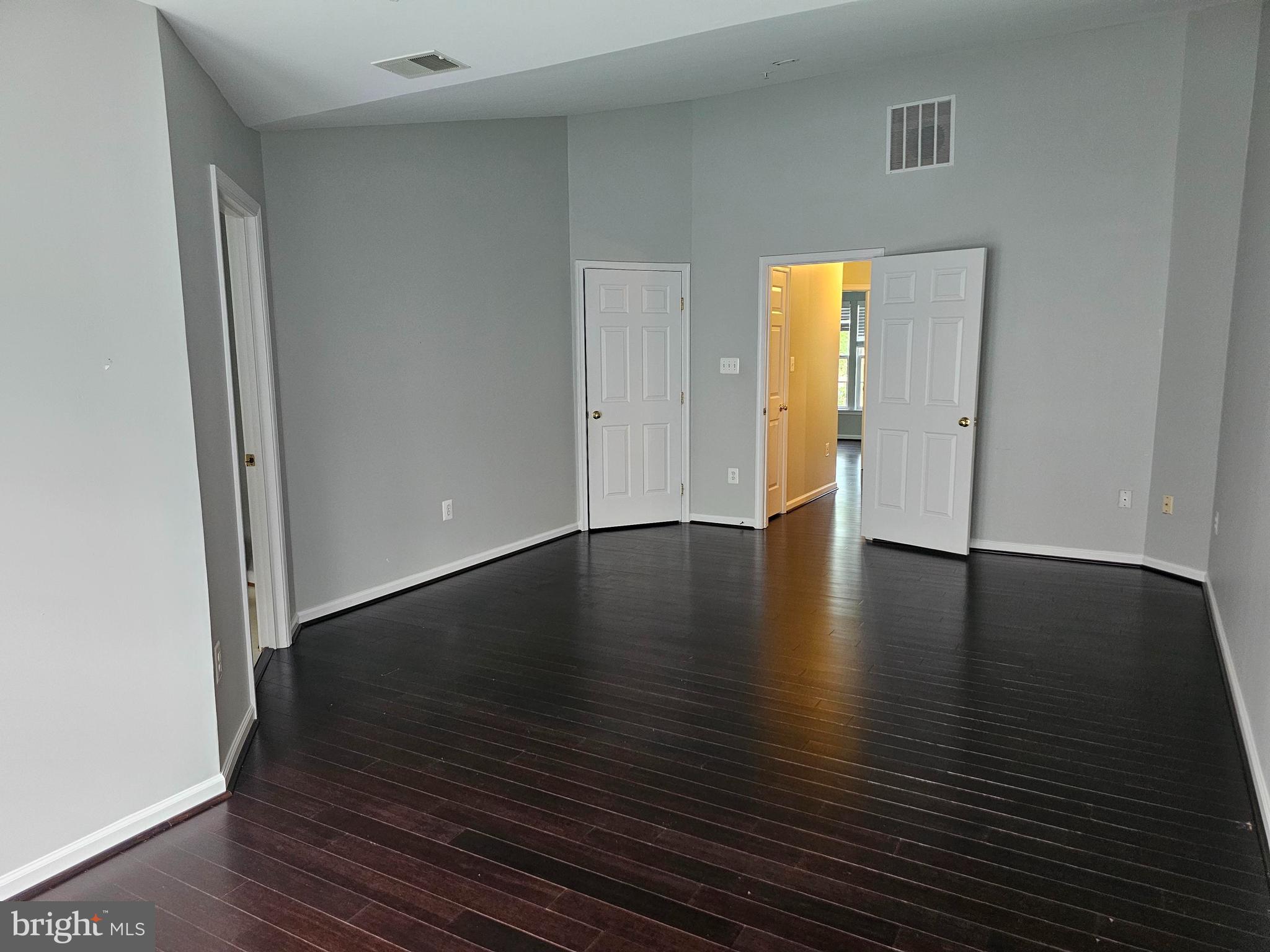 WOODVIEW VILLAGE WEST - Residential