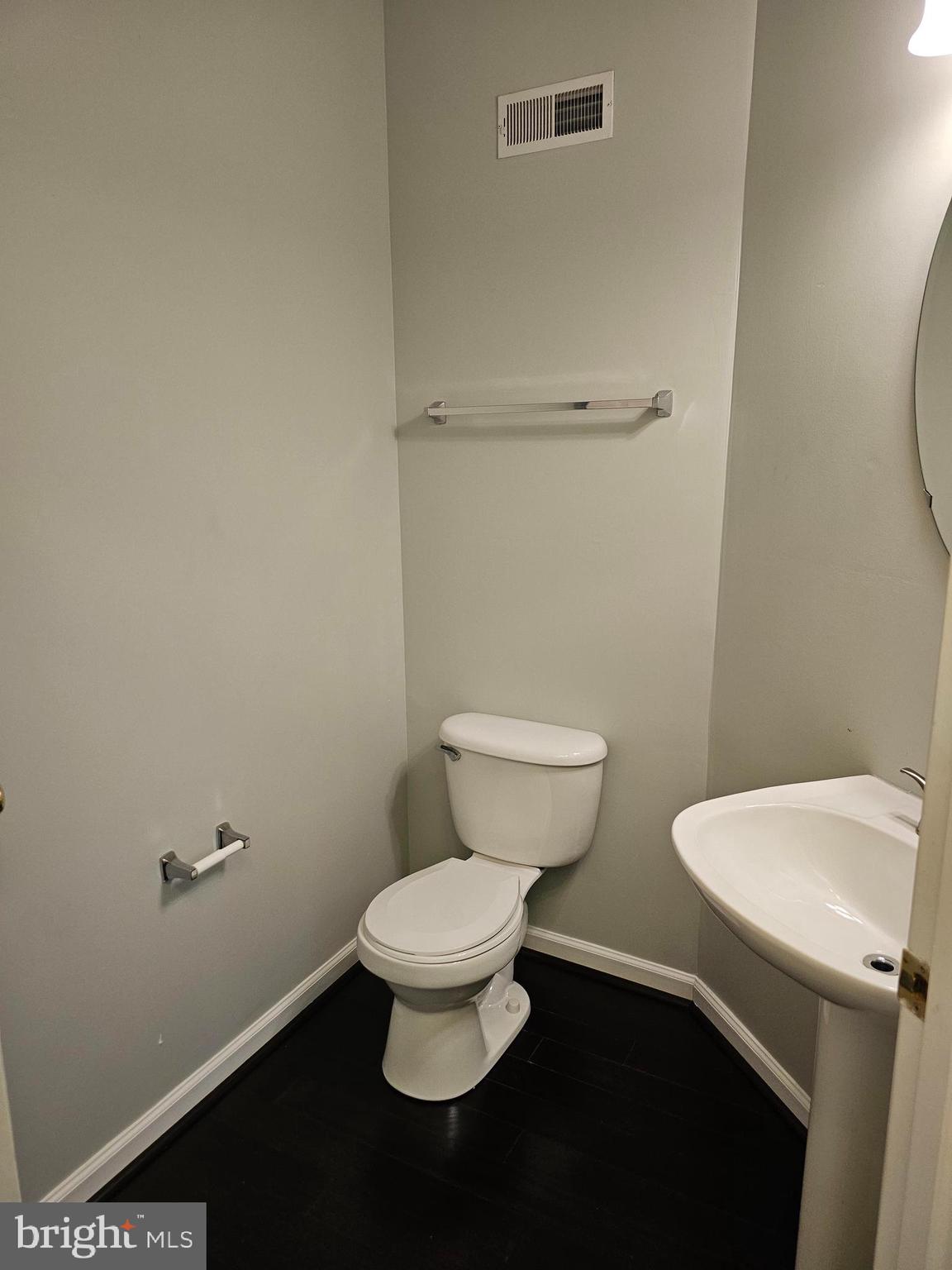 WOODVIEW VILLAGE WEST - Residential