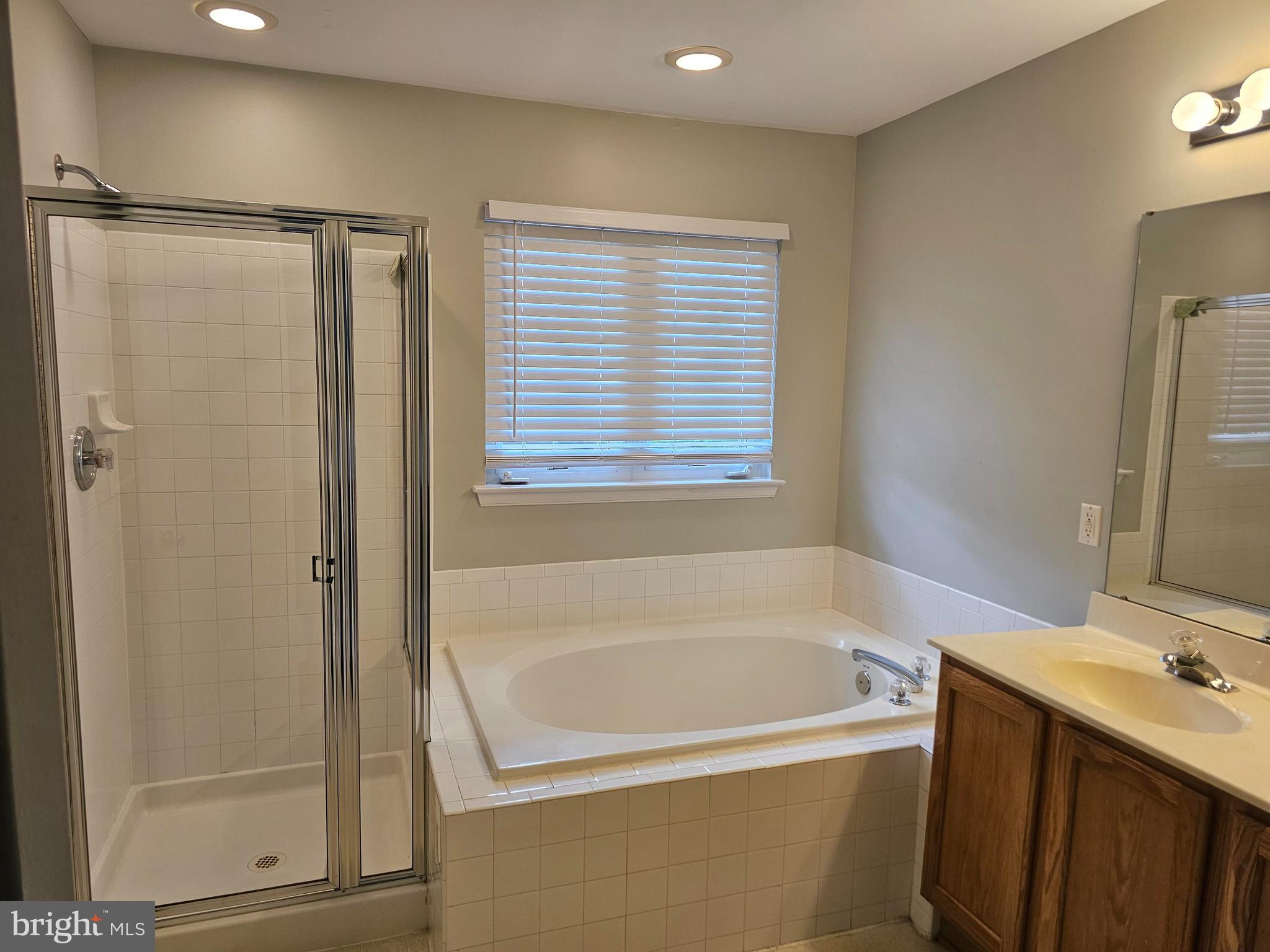 WOODVIEW VILLAGE WEST - Residential