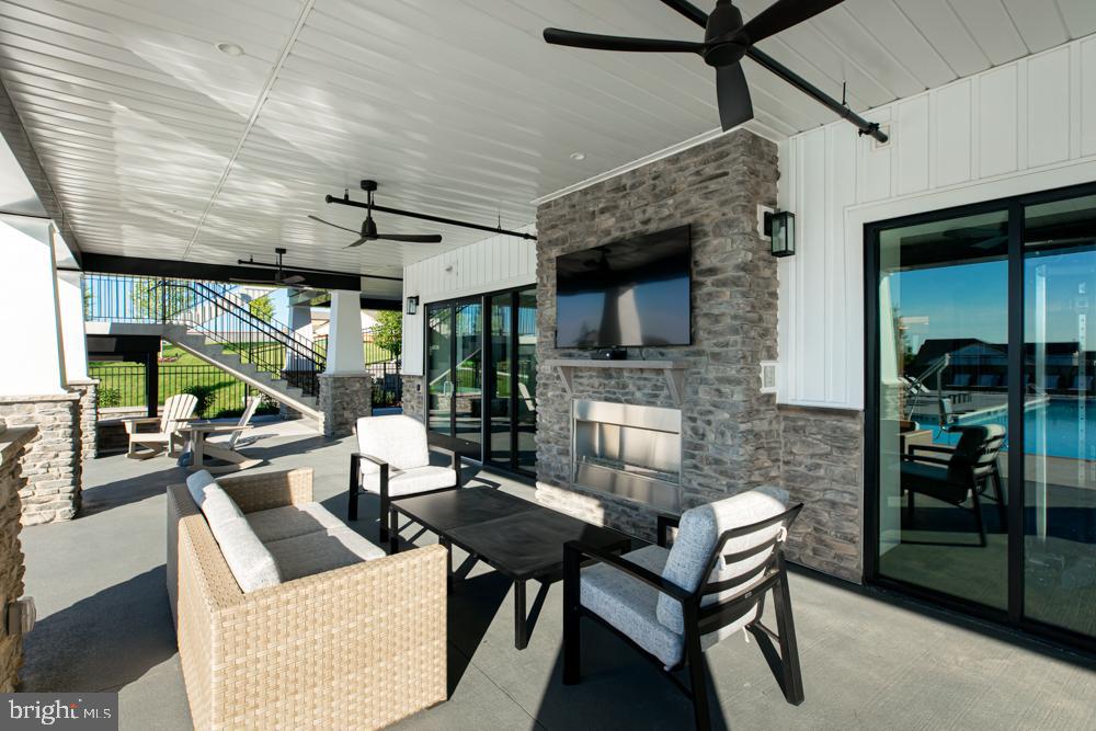 PRESERVE AT MARSH CREEK - CARRIAGE COLLECTION - Residential