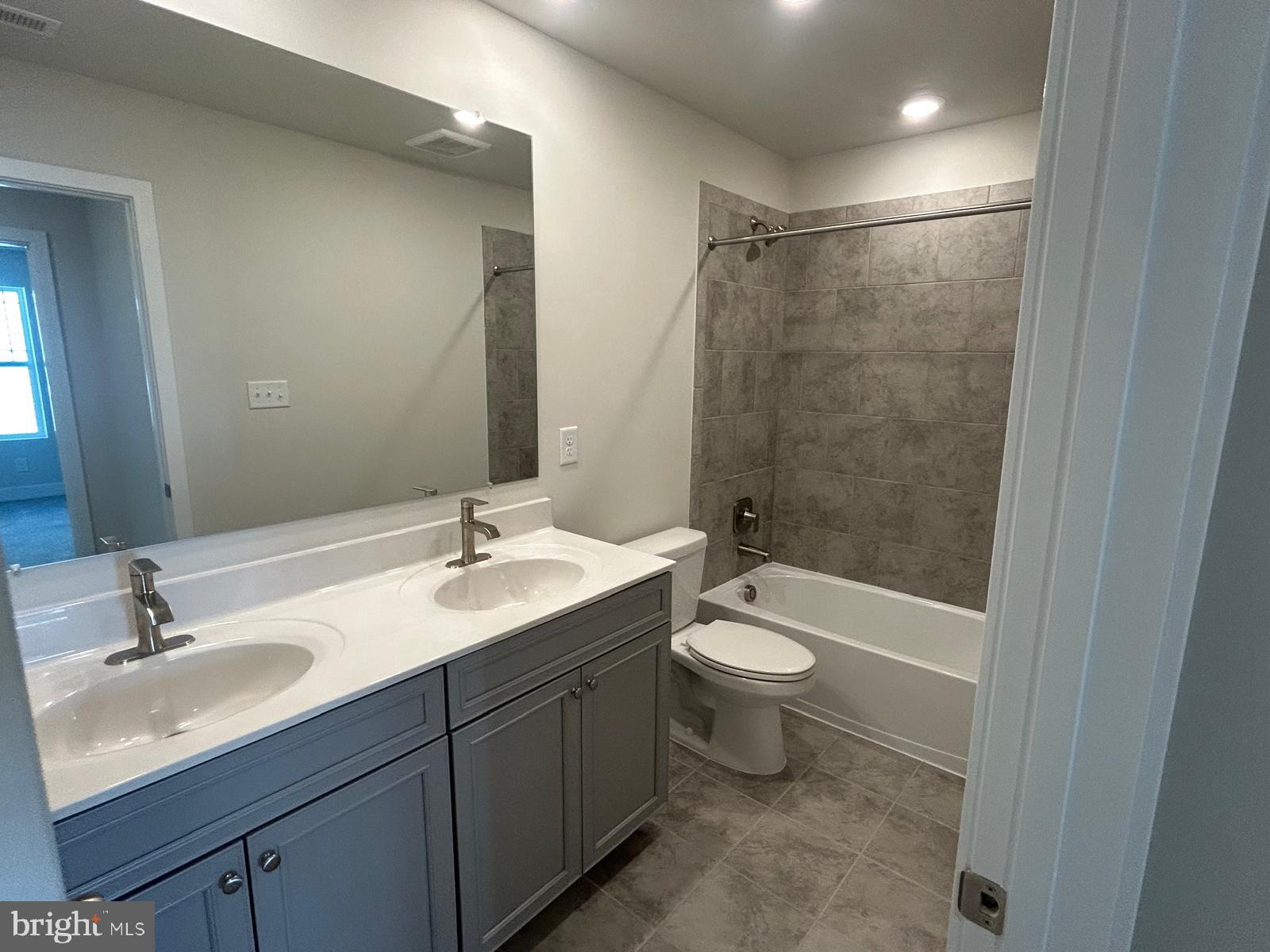 ST CHARLES - Residential