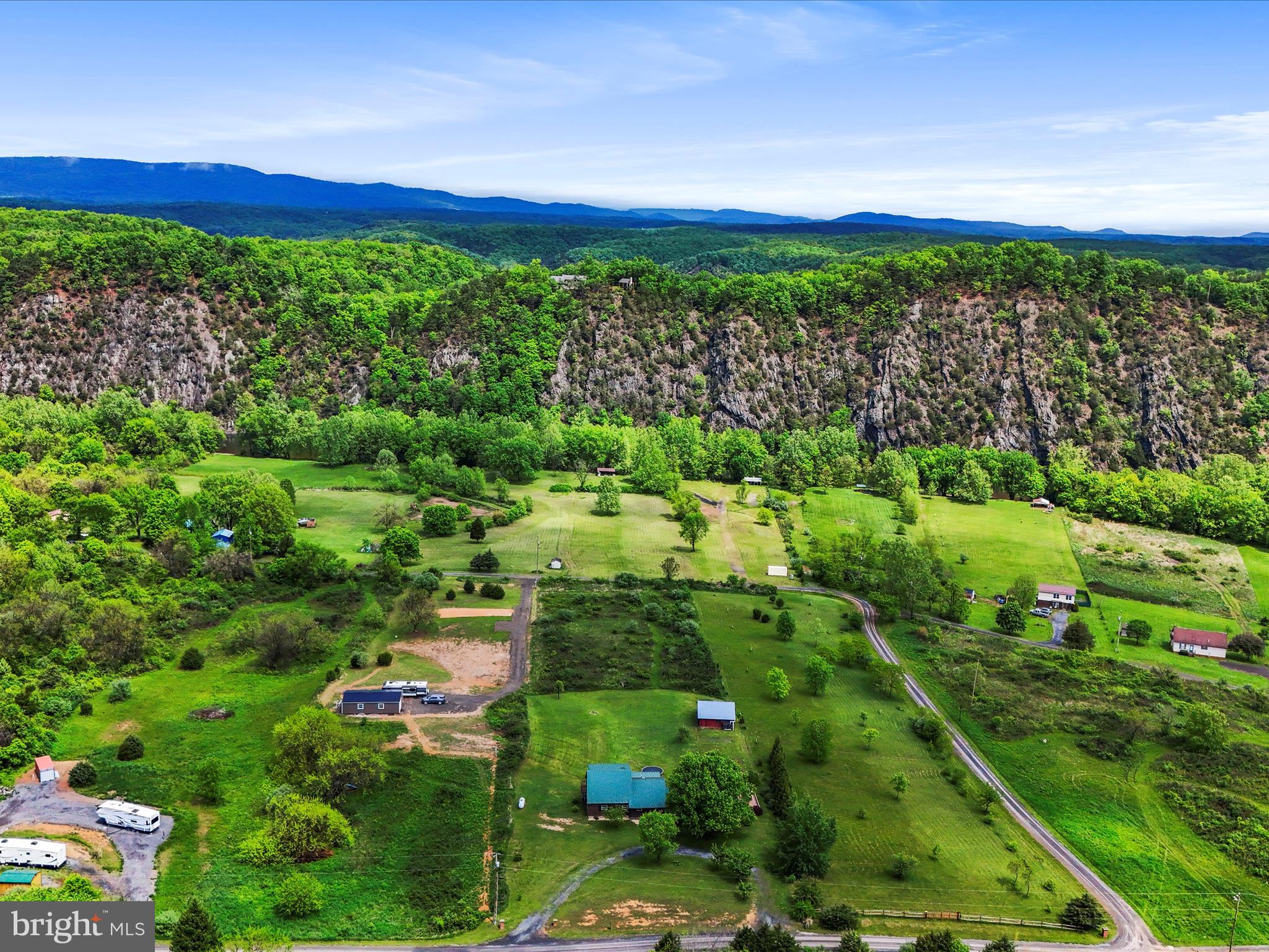 FRENCH'S NECK WEST - Residential