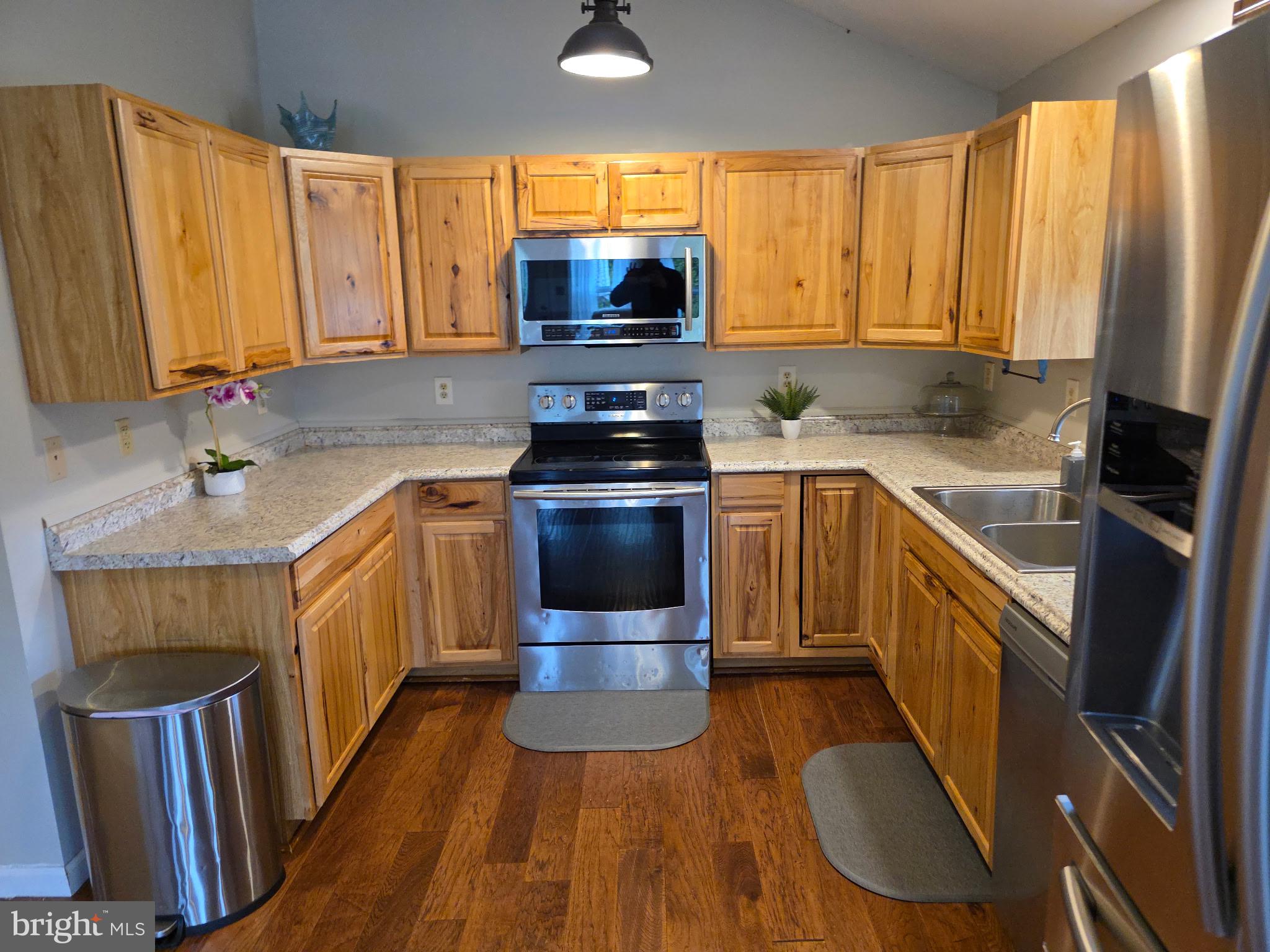 FRENCH'S NECK WEST - Residential