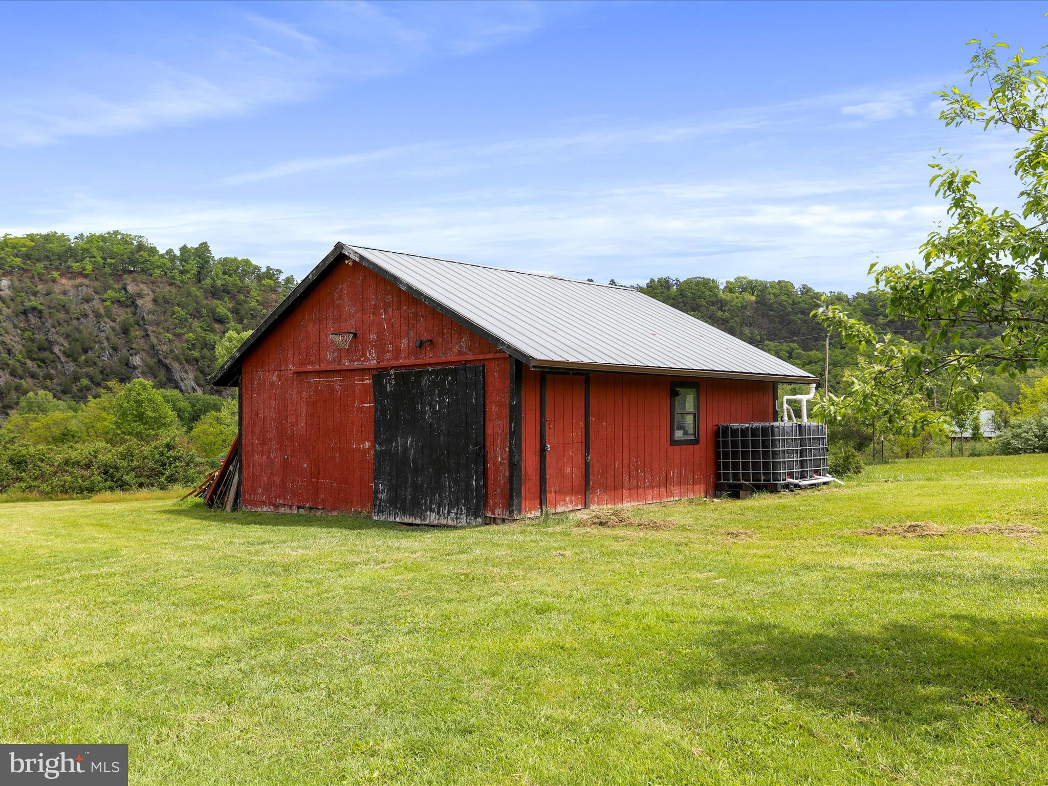 FRENCH'S NECK WEST - Residential