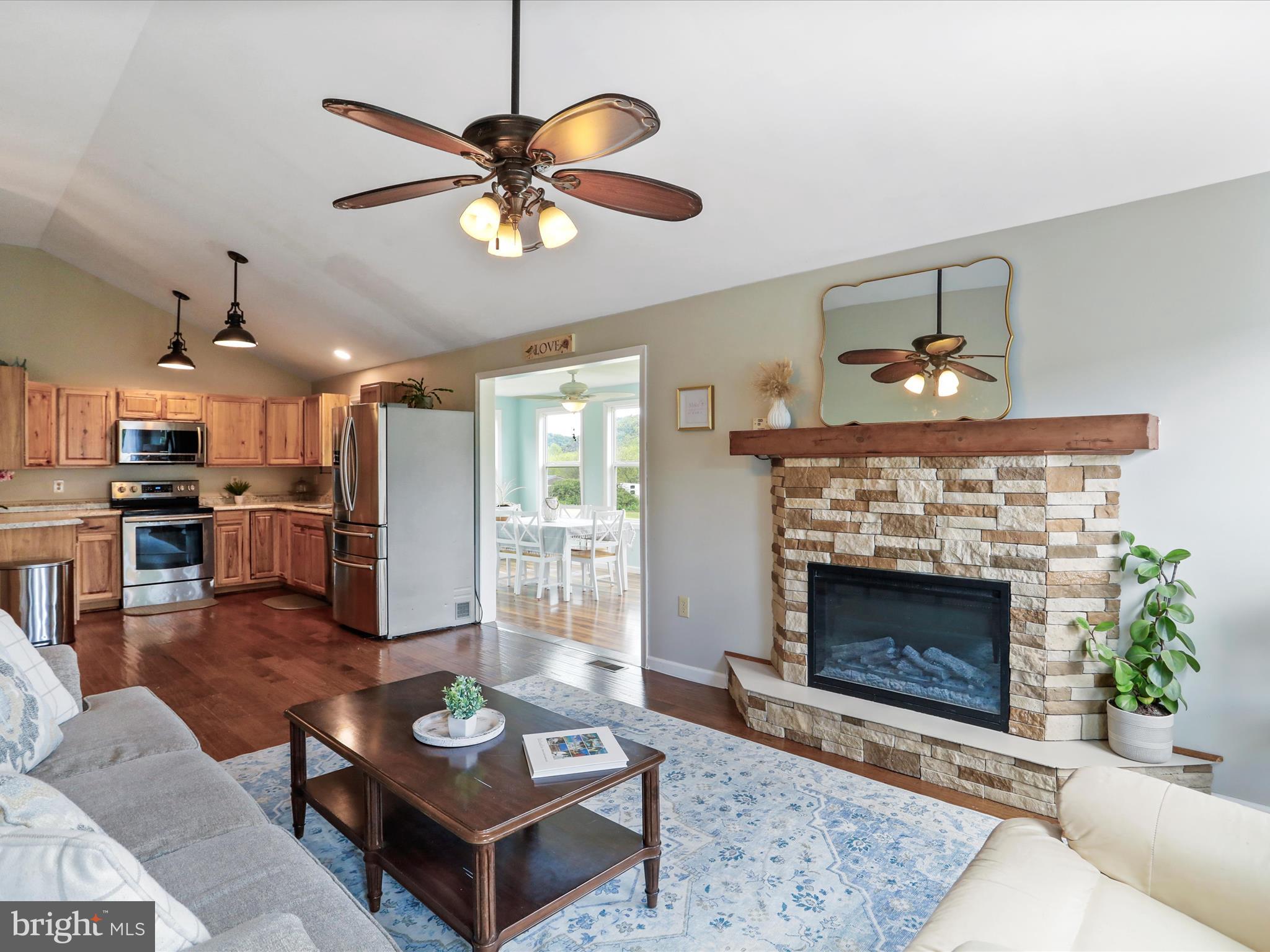 FRENCH'S NECK WEST - Residential