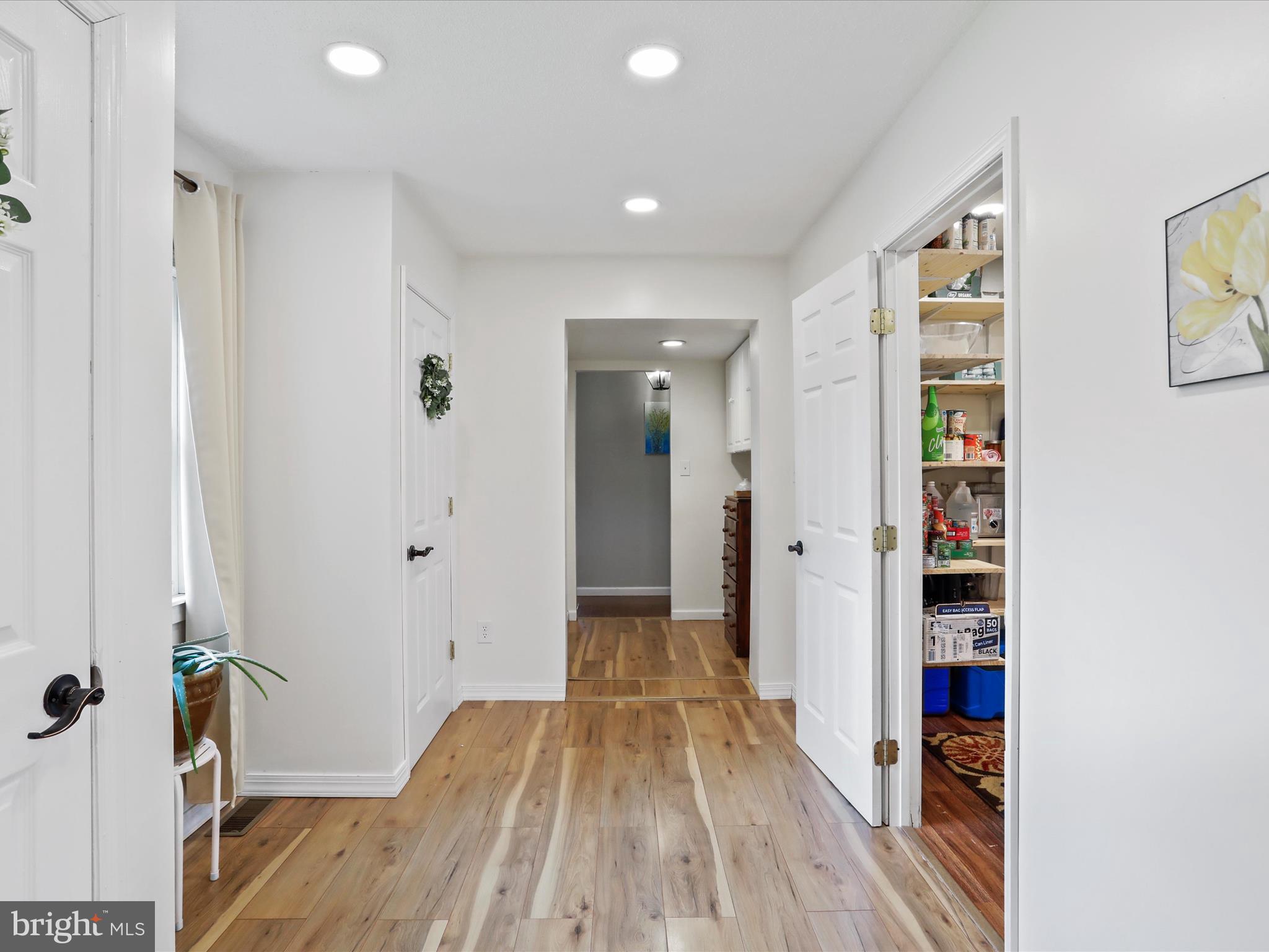 FRENCH'S NECK WEST - Residential