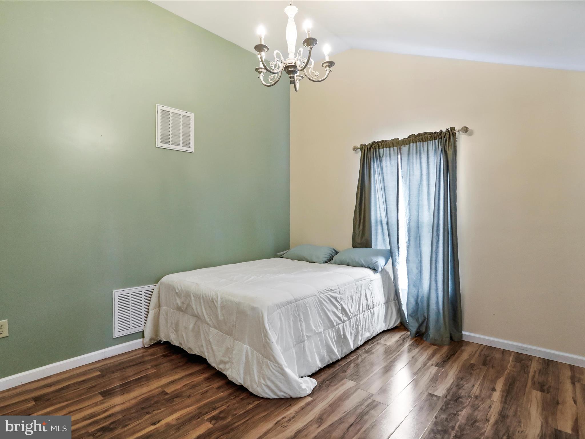 FRENCH'S NECK WEST - Residential