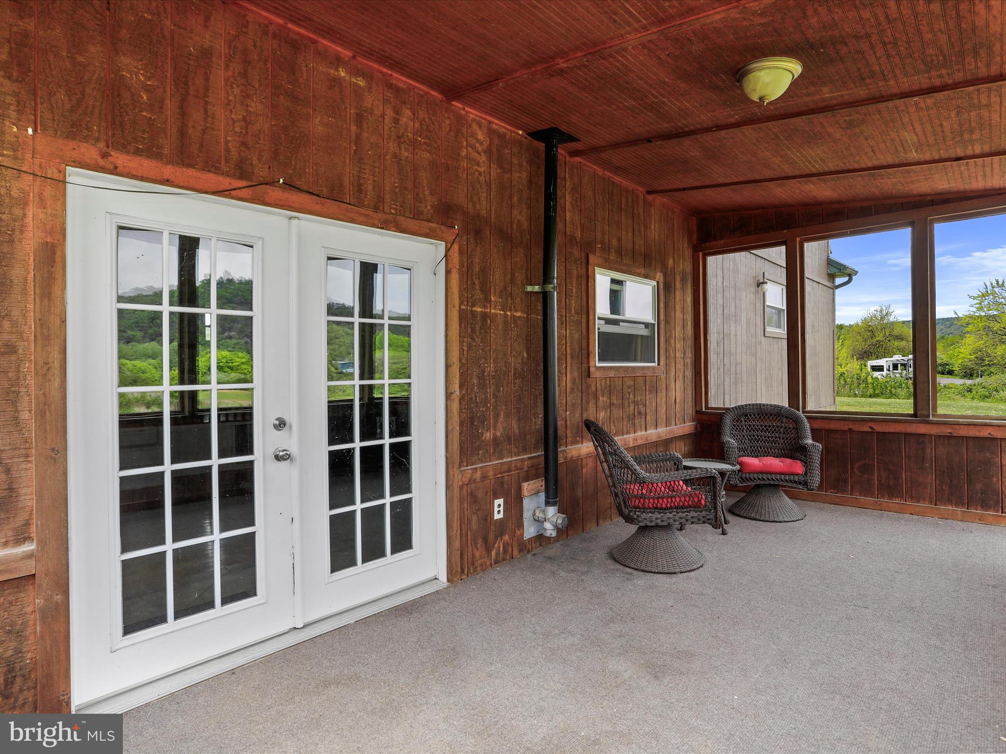 FRENCH'S NECK WEST - Residential